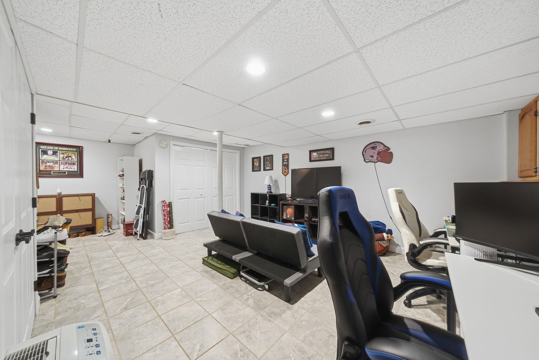 47 Hillsboro St #A, Manchester, NH 03104