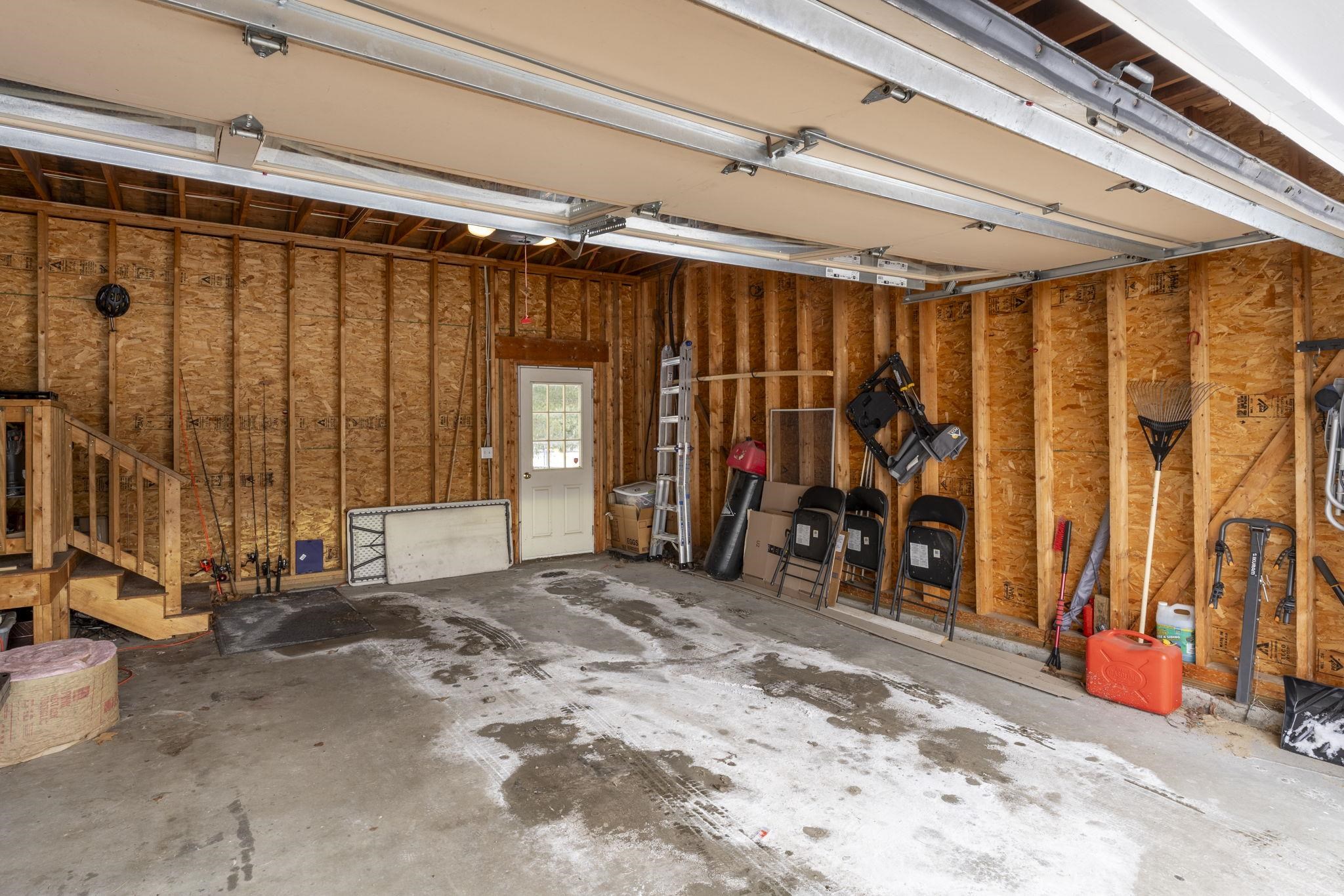 8 Snowdrop Ln, Litchfield, NH 03052