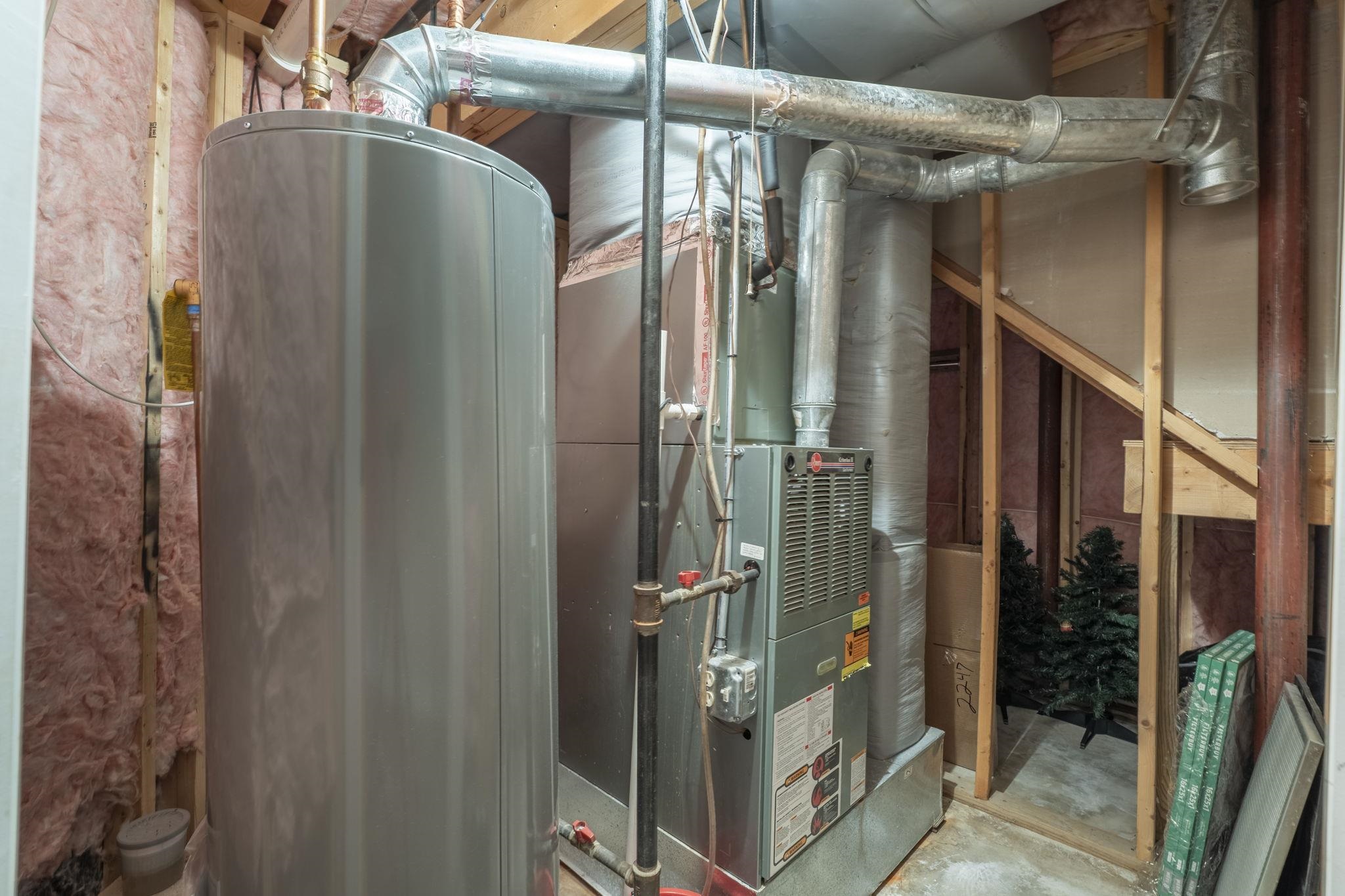 8 Snowdrop Ln, Litchfield, NH 03052