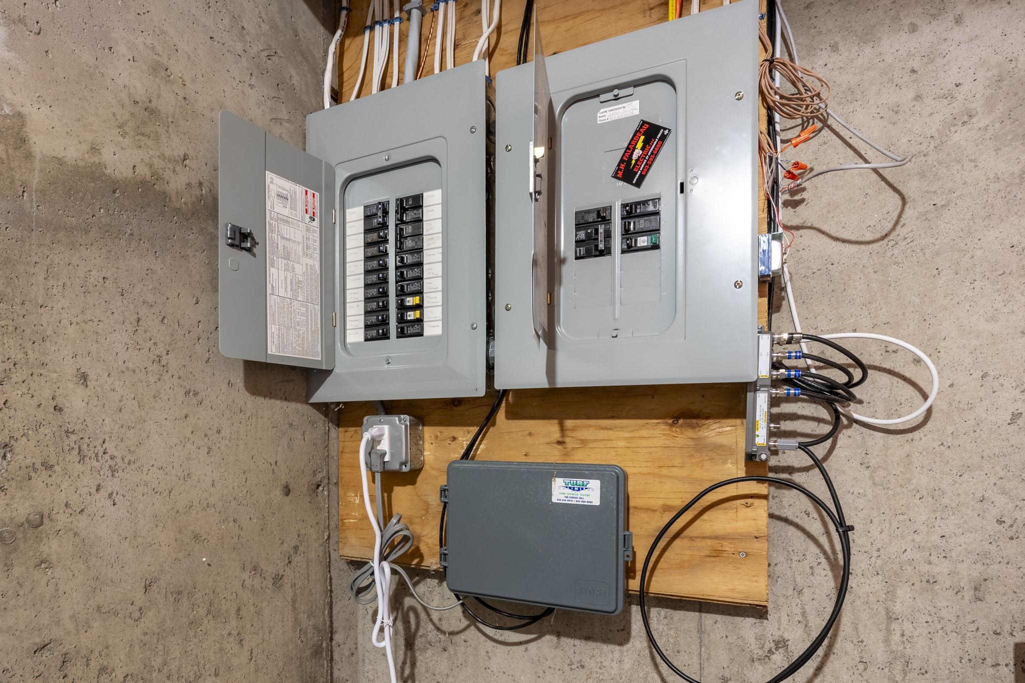 8 Snowdrop Ln, Litchfield, NH 03052