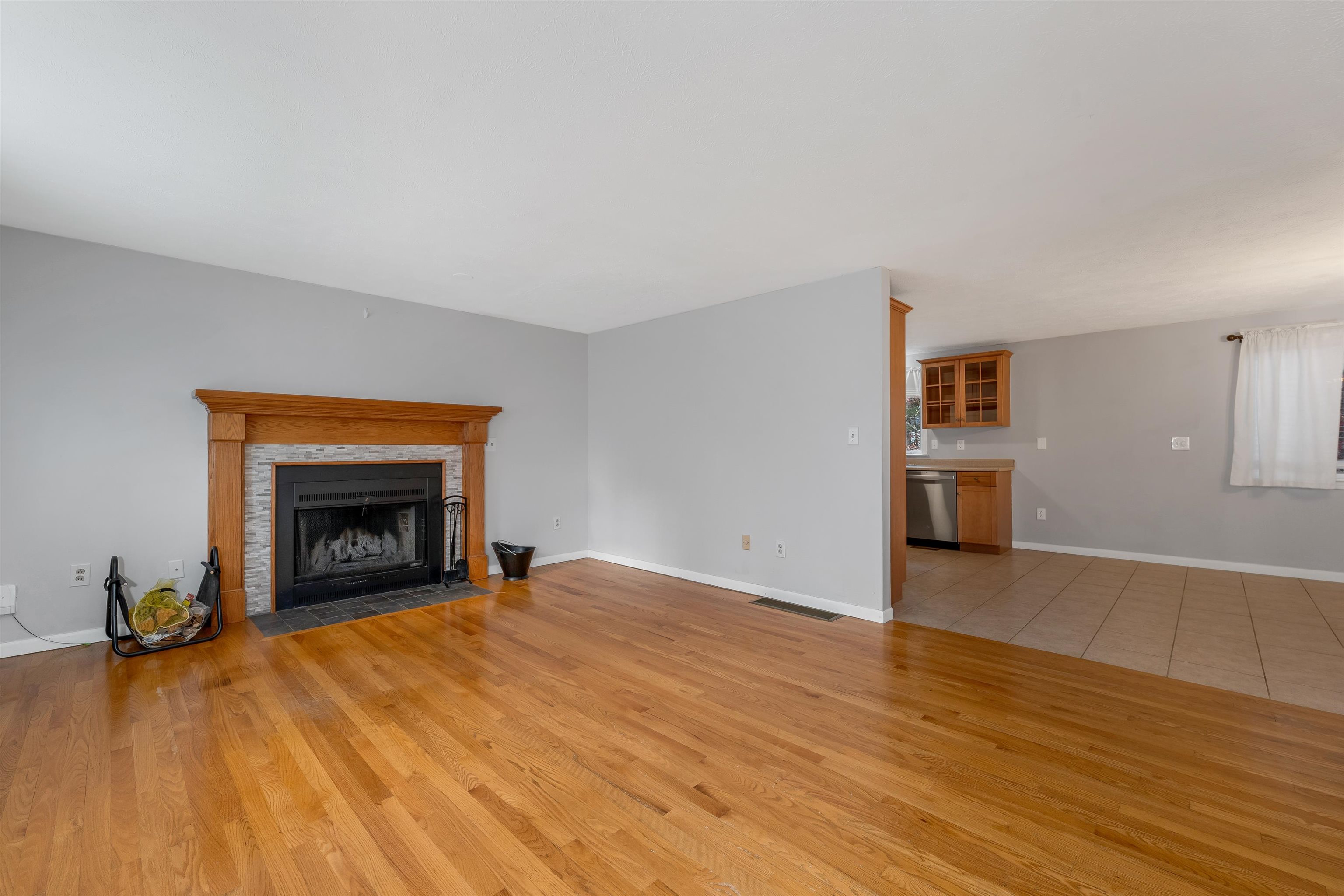 Homes for sale in Nashua, NH | 60 Norma Dr, Nashua, NH 03062 | MLS# 5076374