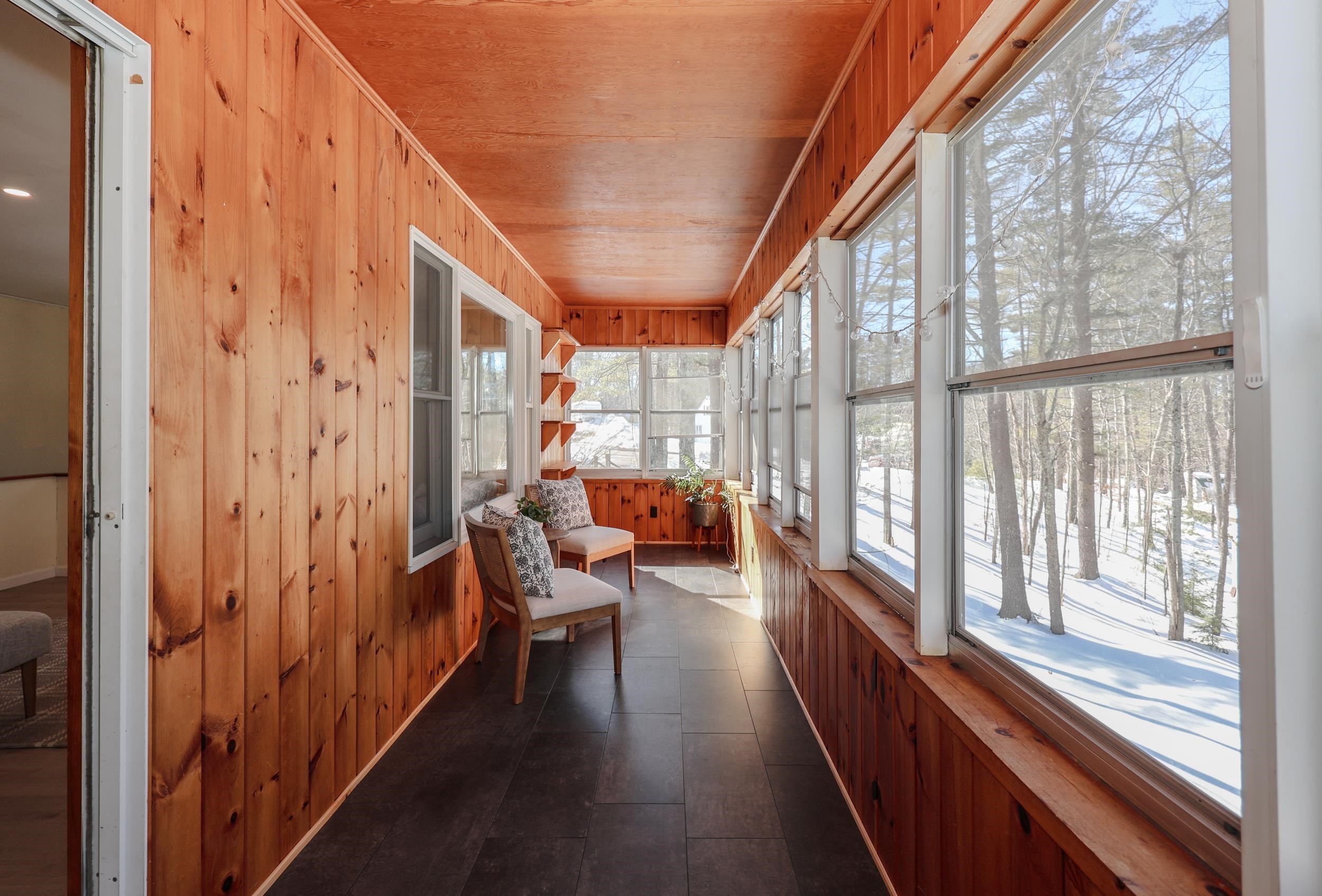 52 Lily Pond Rd, Somersworth, NH 03878