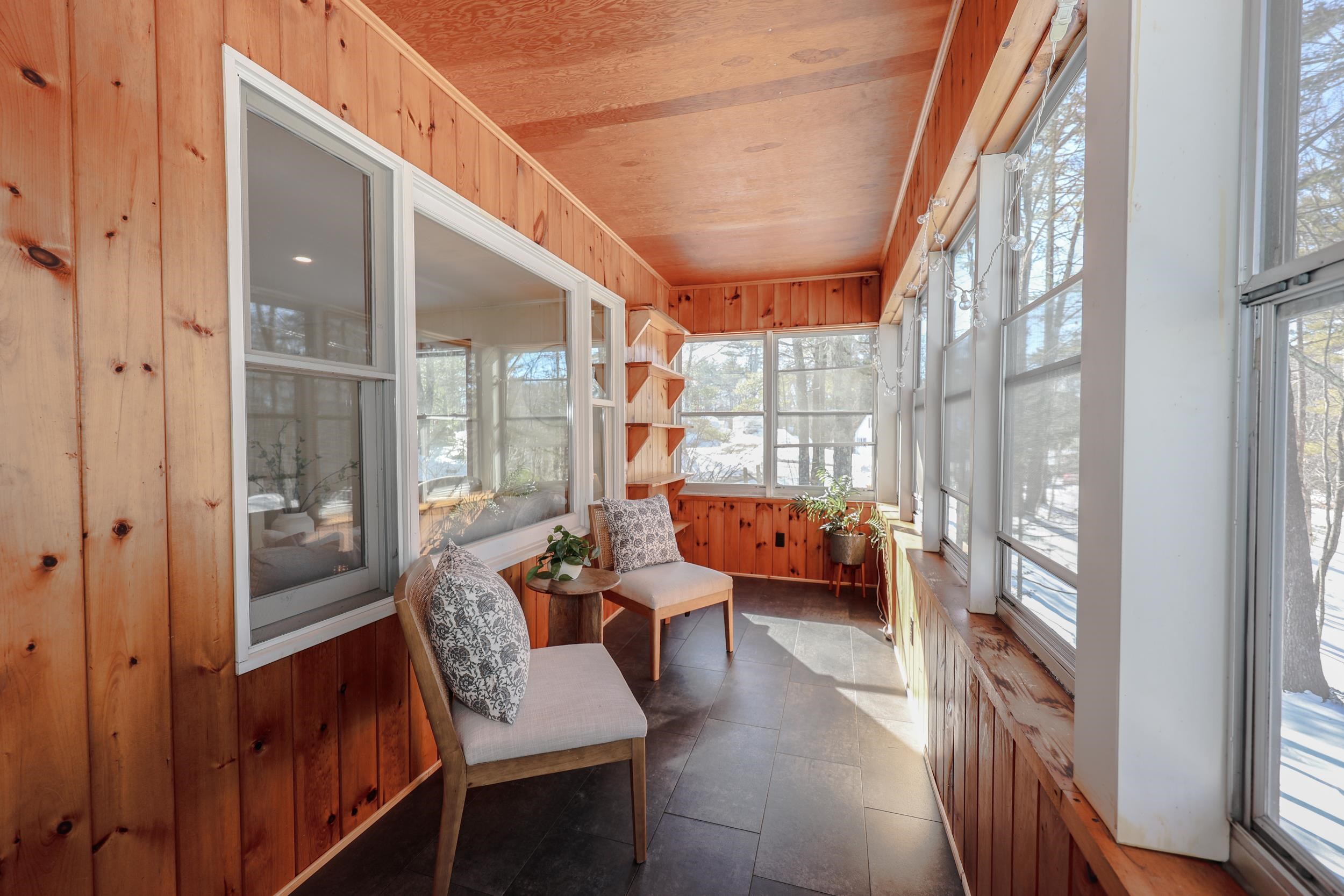 52 Lily Pond Rd, Somersworth, NH 03878