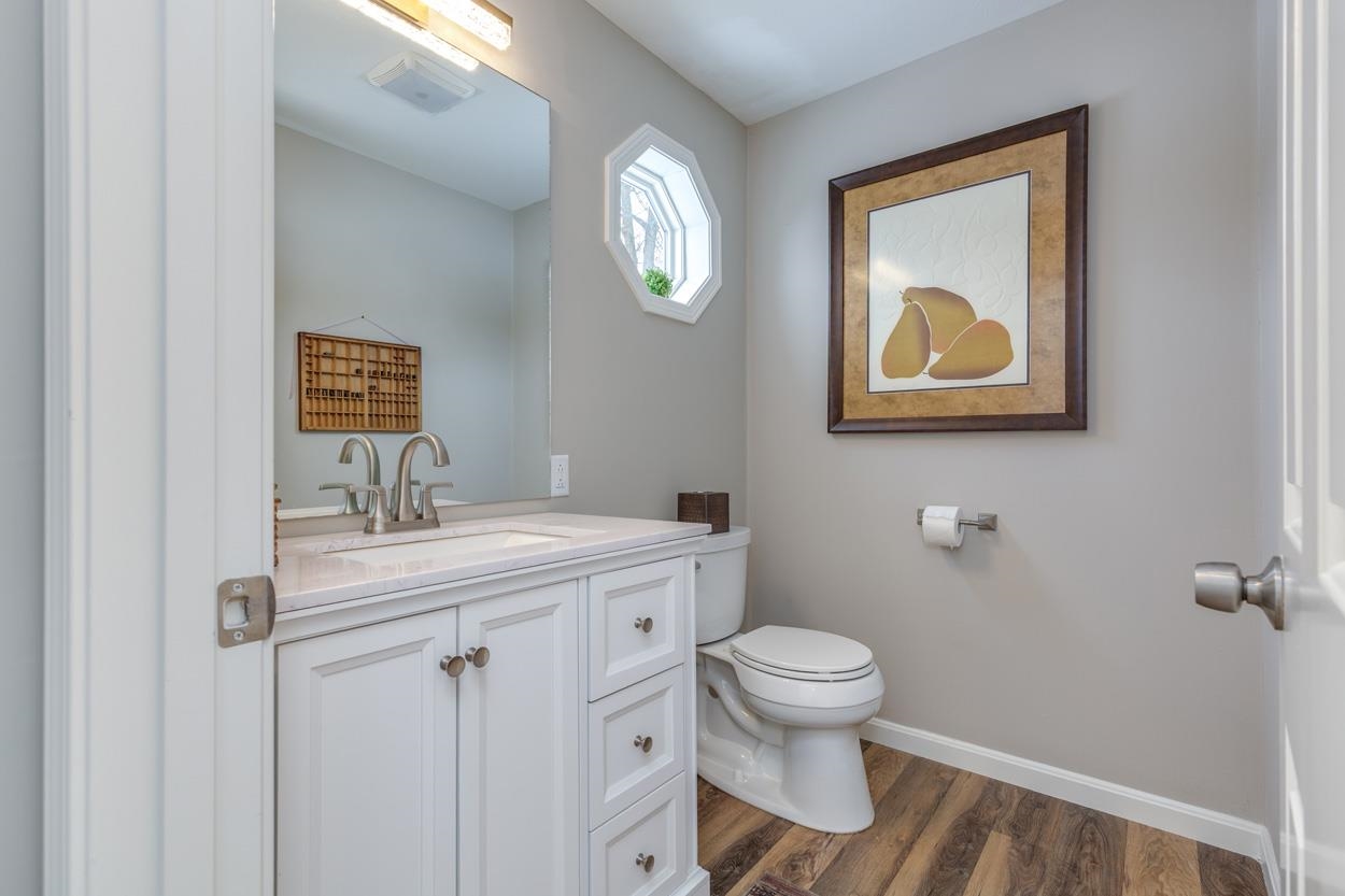 141 Chase Way, Manchester, NH 03104