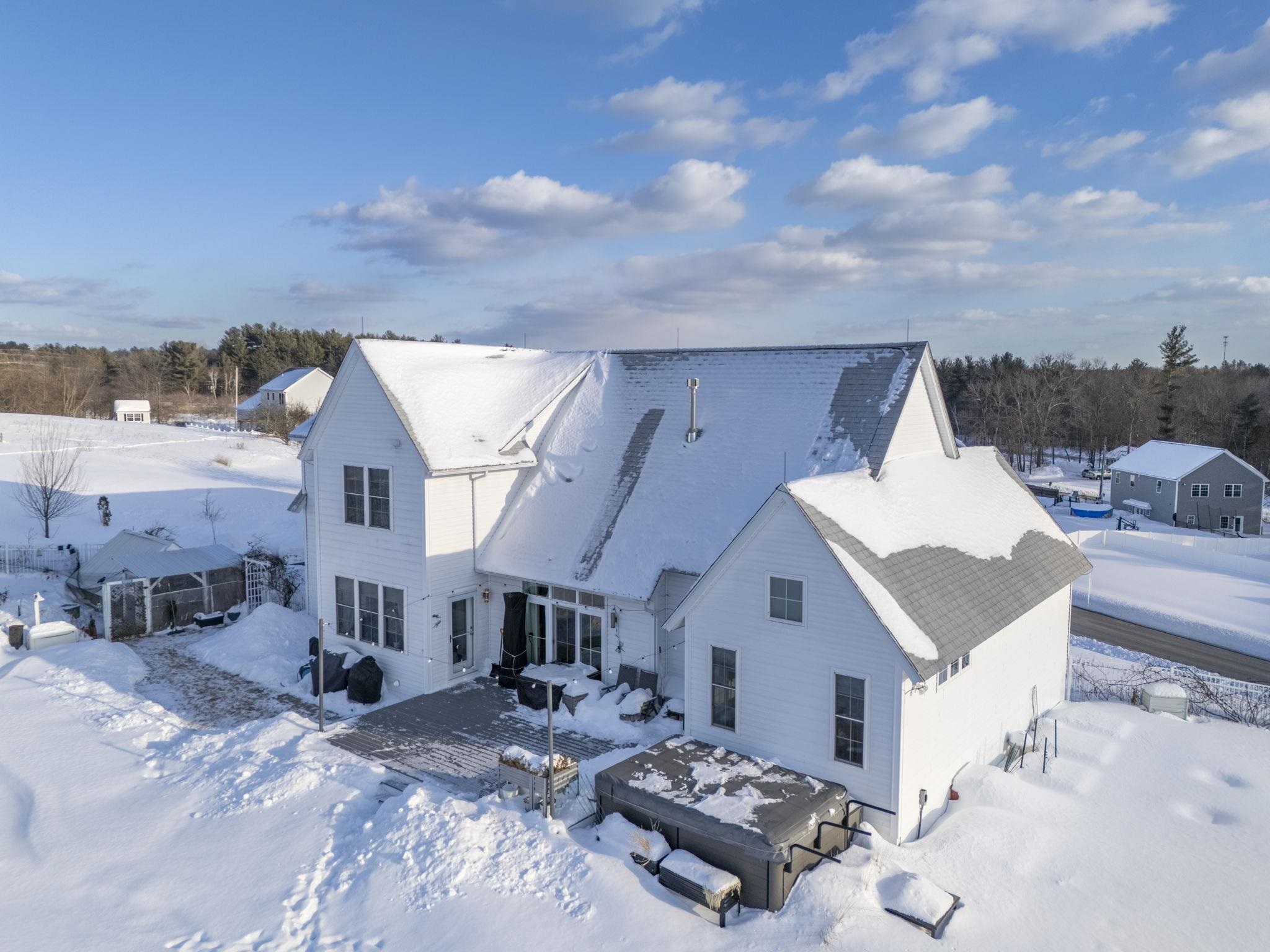 2 Nettie Way, Londonderry, NH 03053