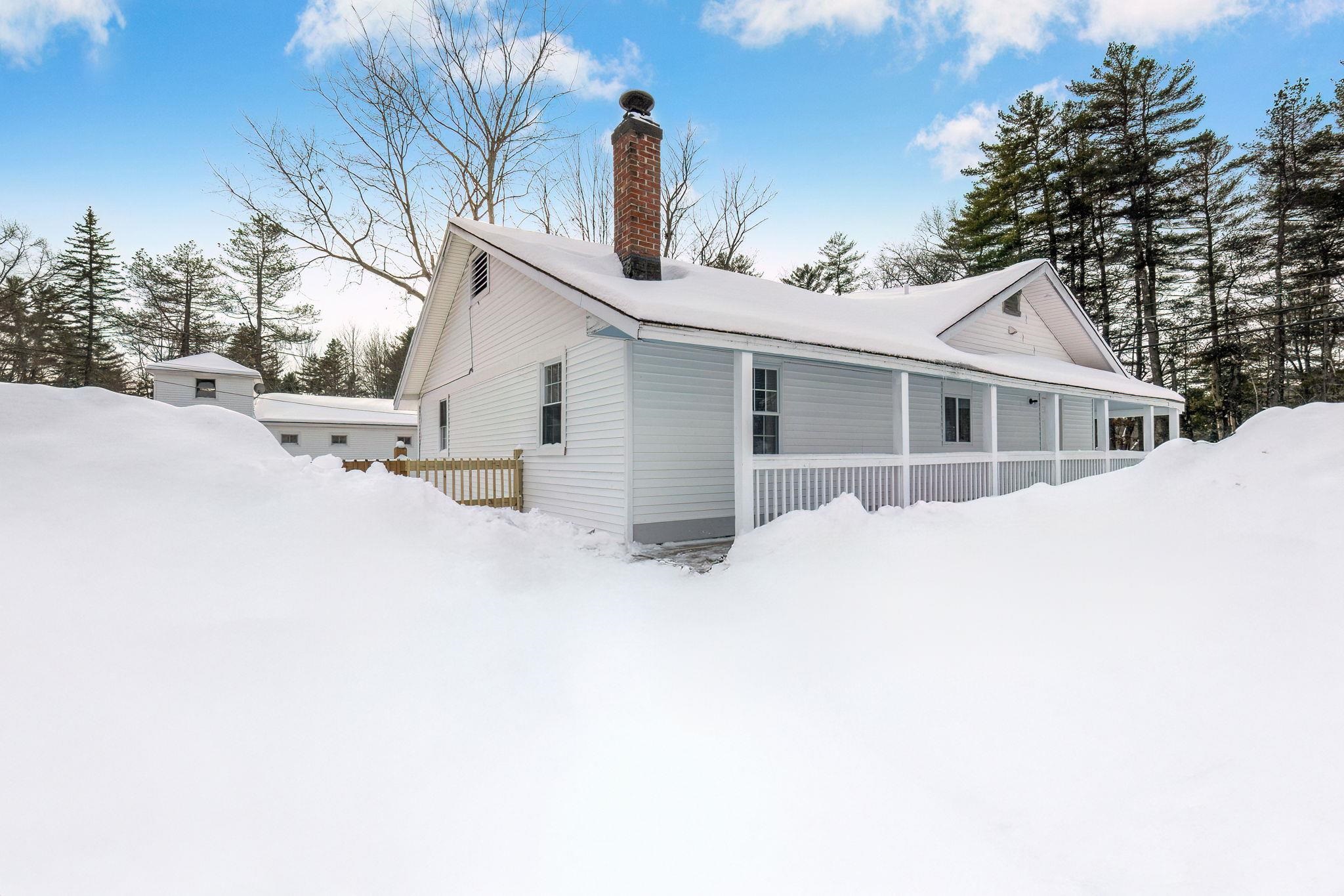 111A Main St, Kingston, NH 03848