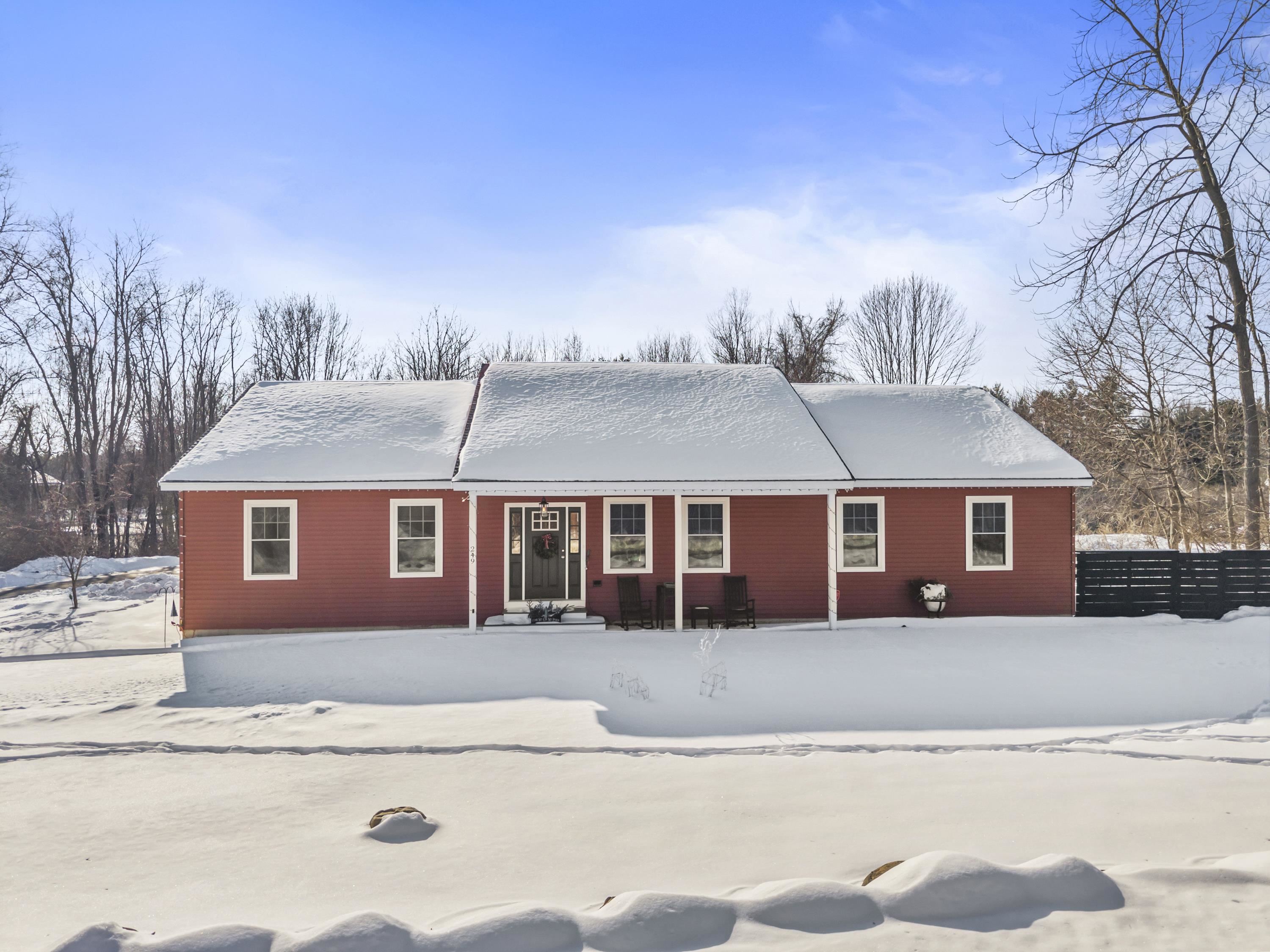 249 Clement Rd, Rollinsford, NH 03869