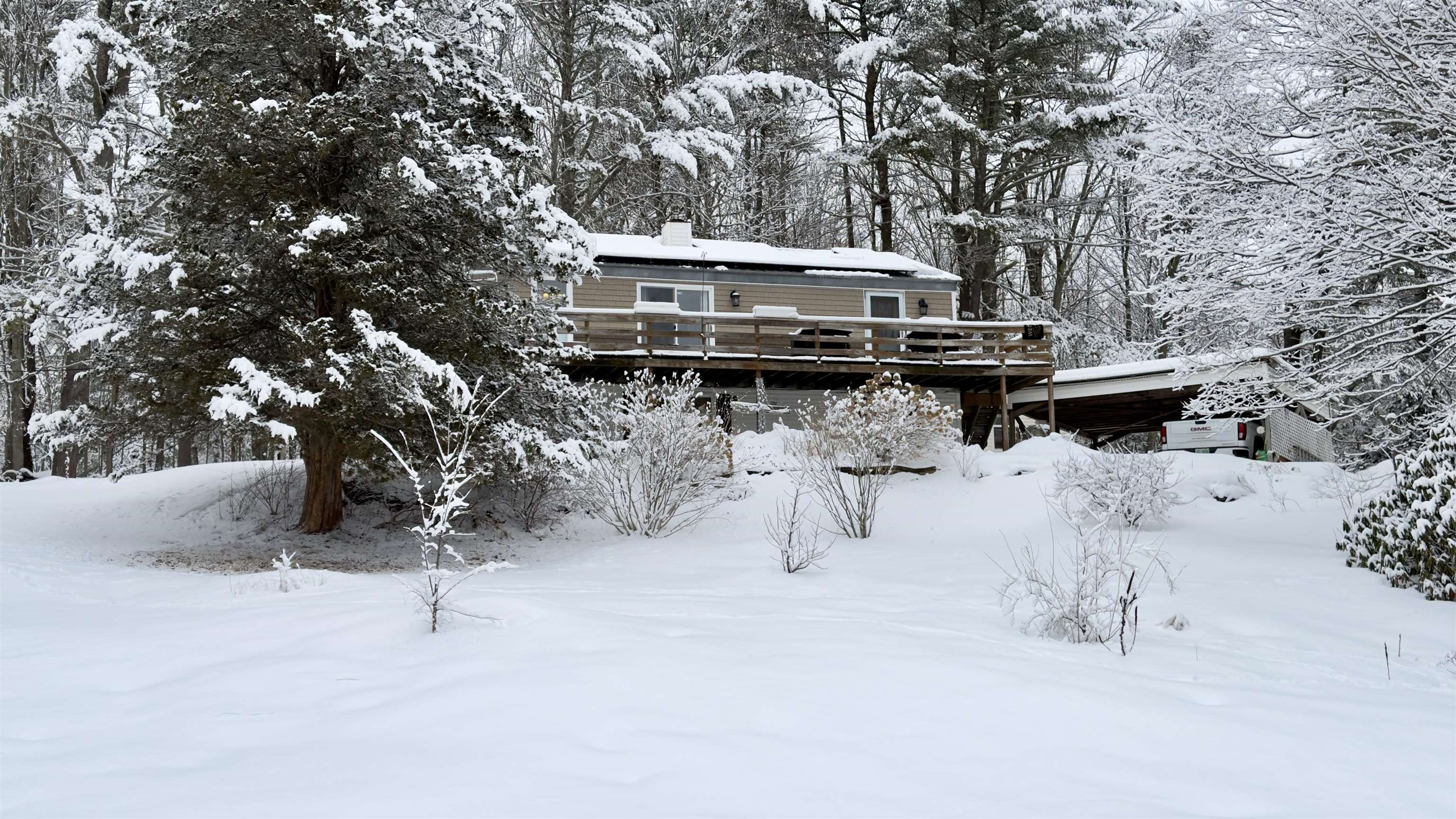 5 Old Turnpike Rd, Epsom, NH 03234
