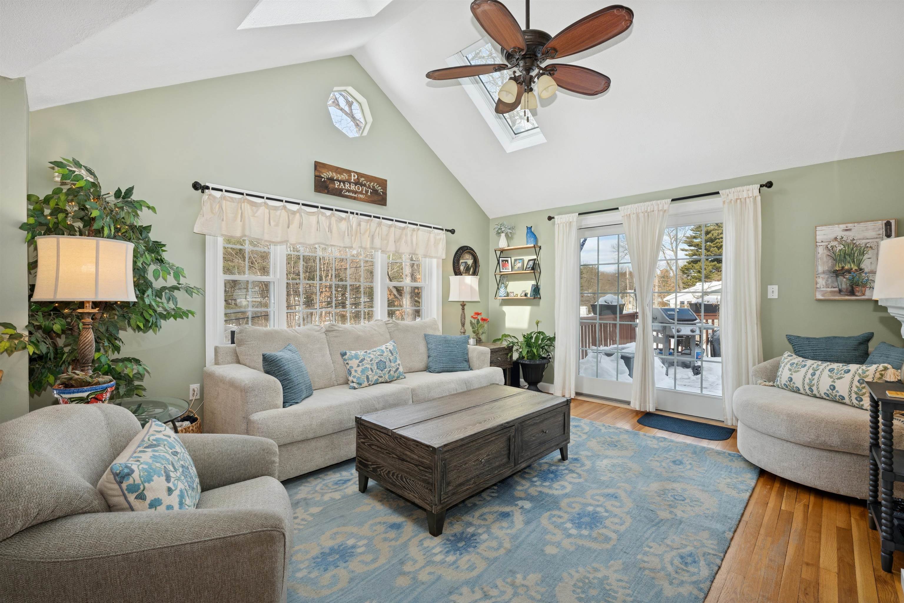 244 Harris Rd, Nashua, NH 03062