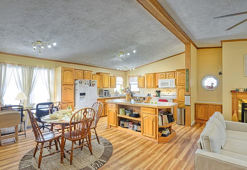 127 Morways Pk, Charlestown, NH 03603