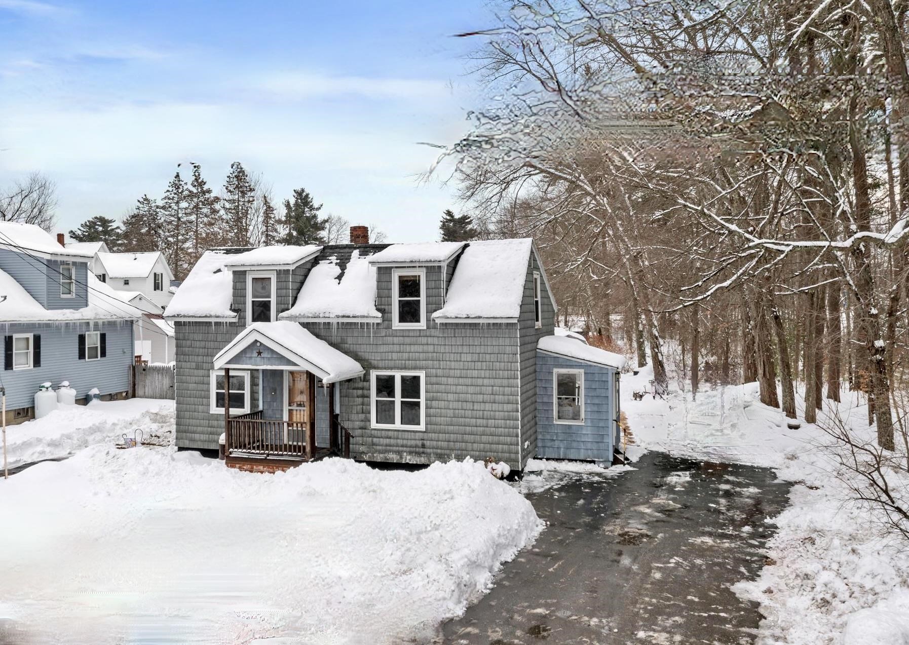 Photo of 2079 Wellington Road Manchester NH 03104-5814