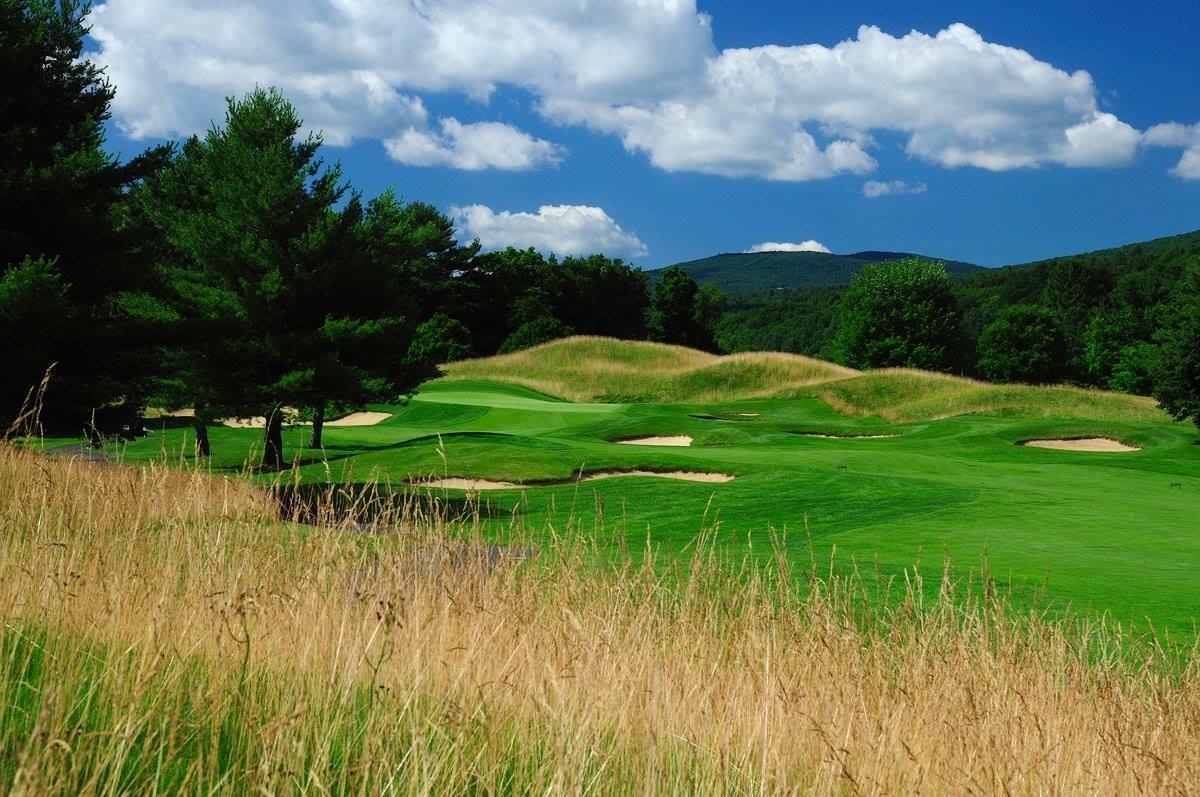 Fox Run Golf Course is 10 minutes away...