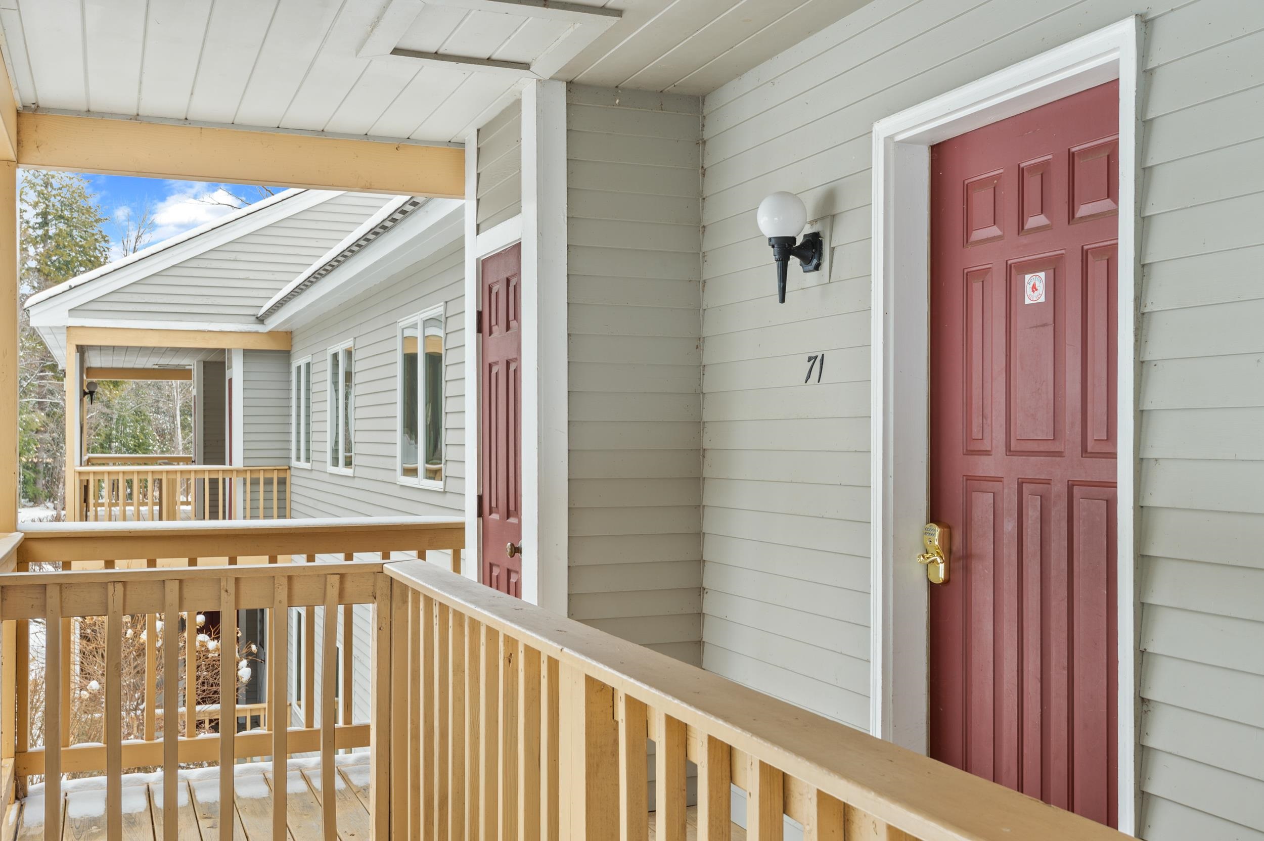 16 Purple Finch Rd, Conway, NH 03860