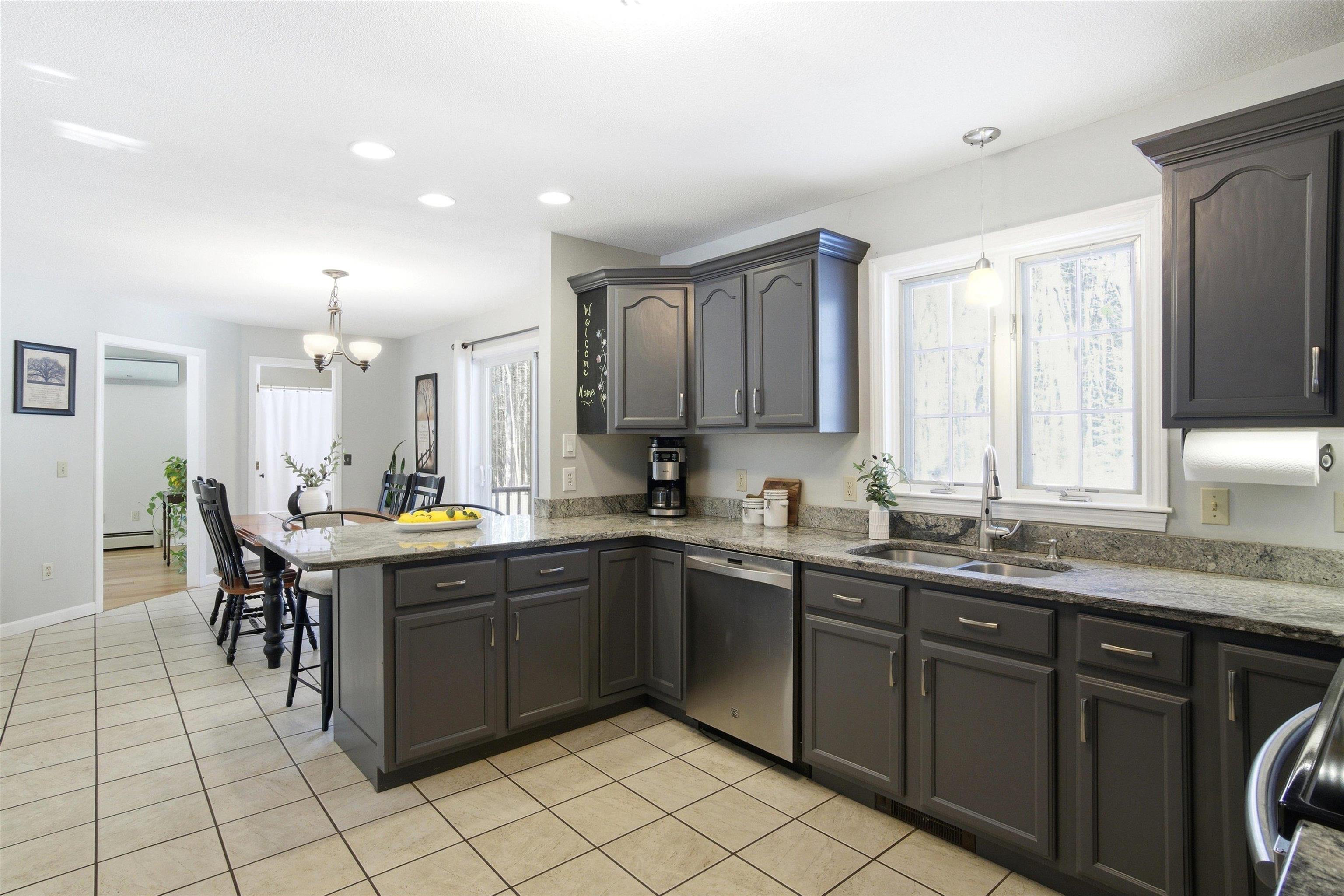 260 Church Rd, Pembroke, NH 03275