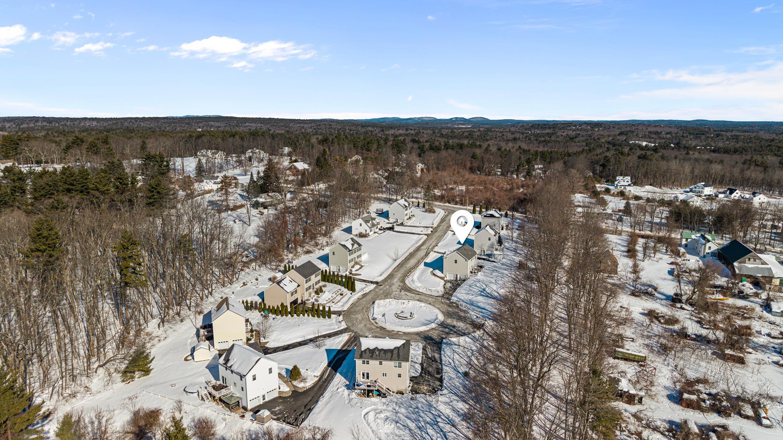 7 Lincoln Ln, Chester, NH 03036