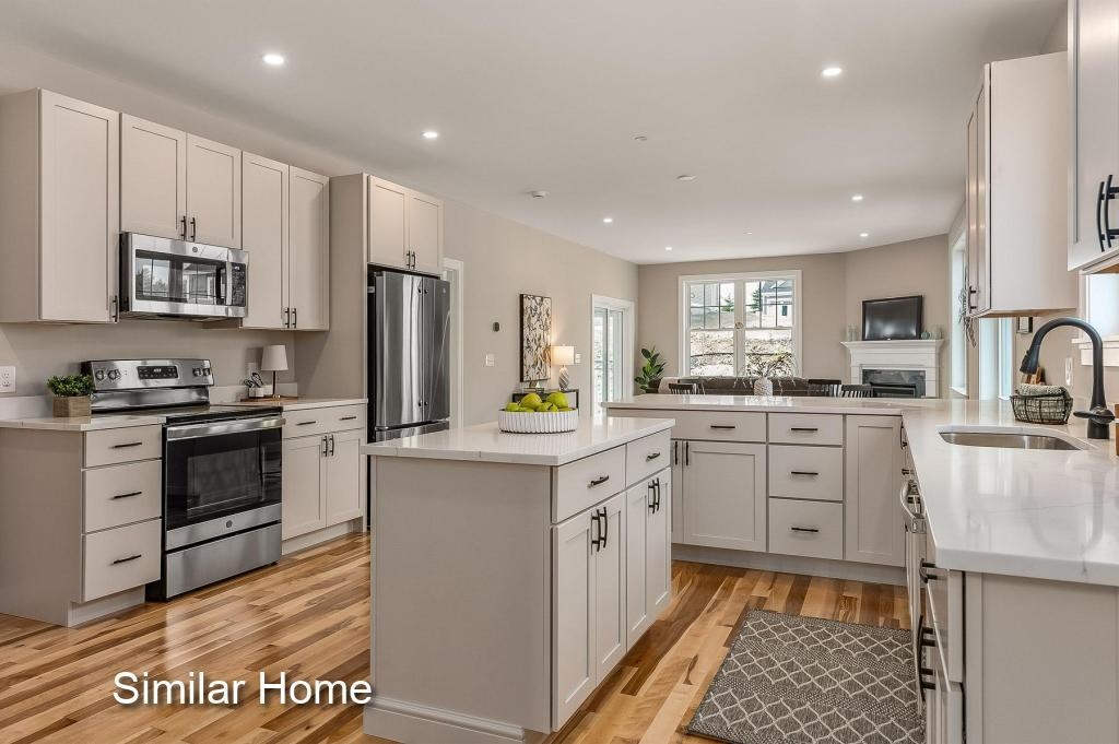 30 The Cliffs At Evergreen Cliffside Dr, Auburn, NH 03032