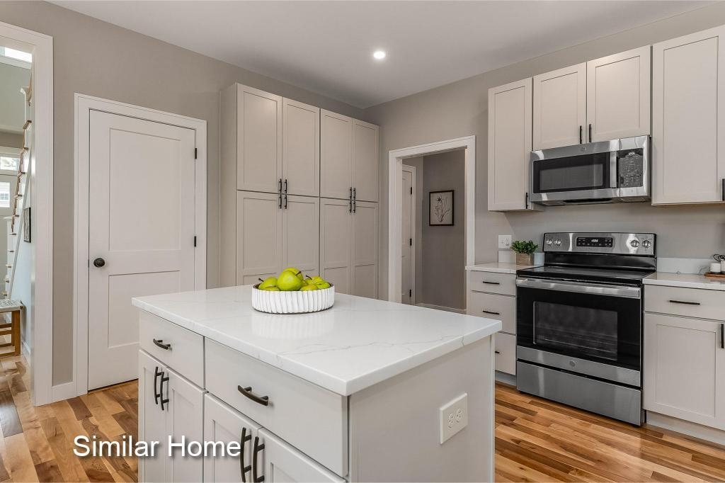 30 The Cliffs At Evergreen Cliffside Dr, Auburn, NH 03032