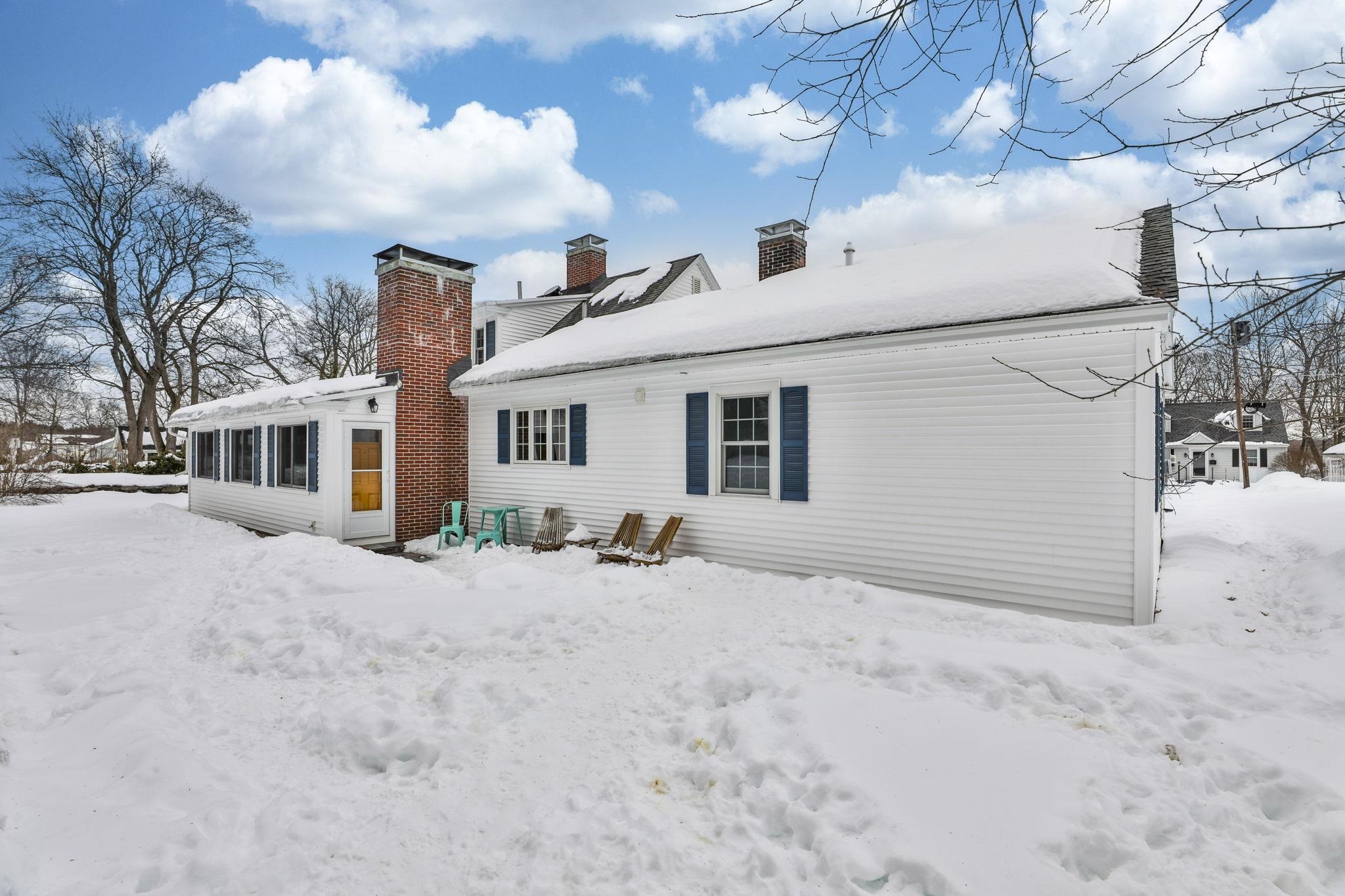 10 Wood St, Nashua, NH 03064