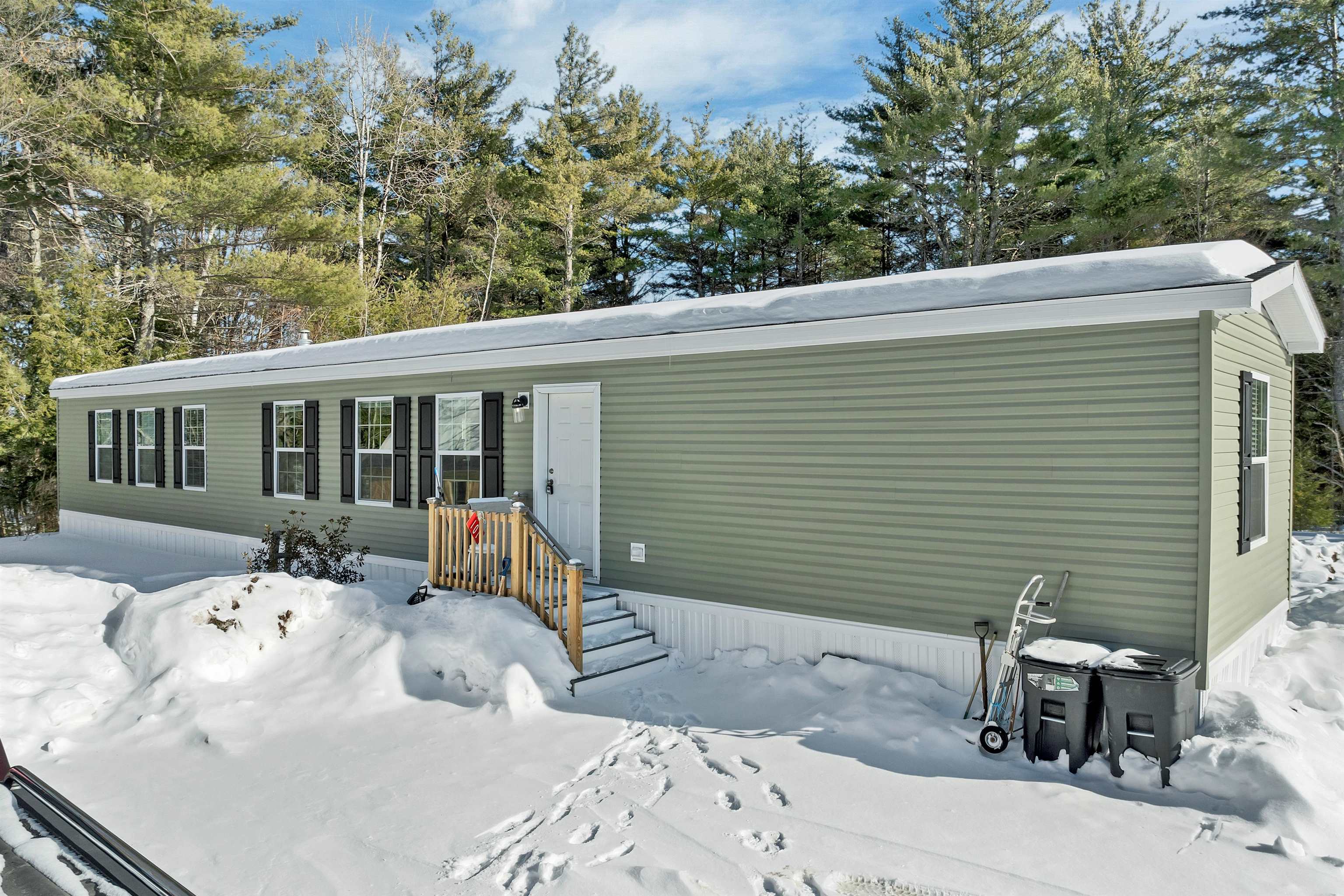 101 Thurley Rd, Ossipee, NH 03814