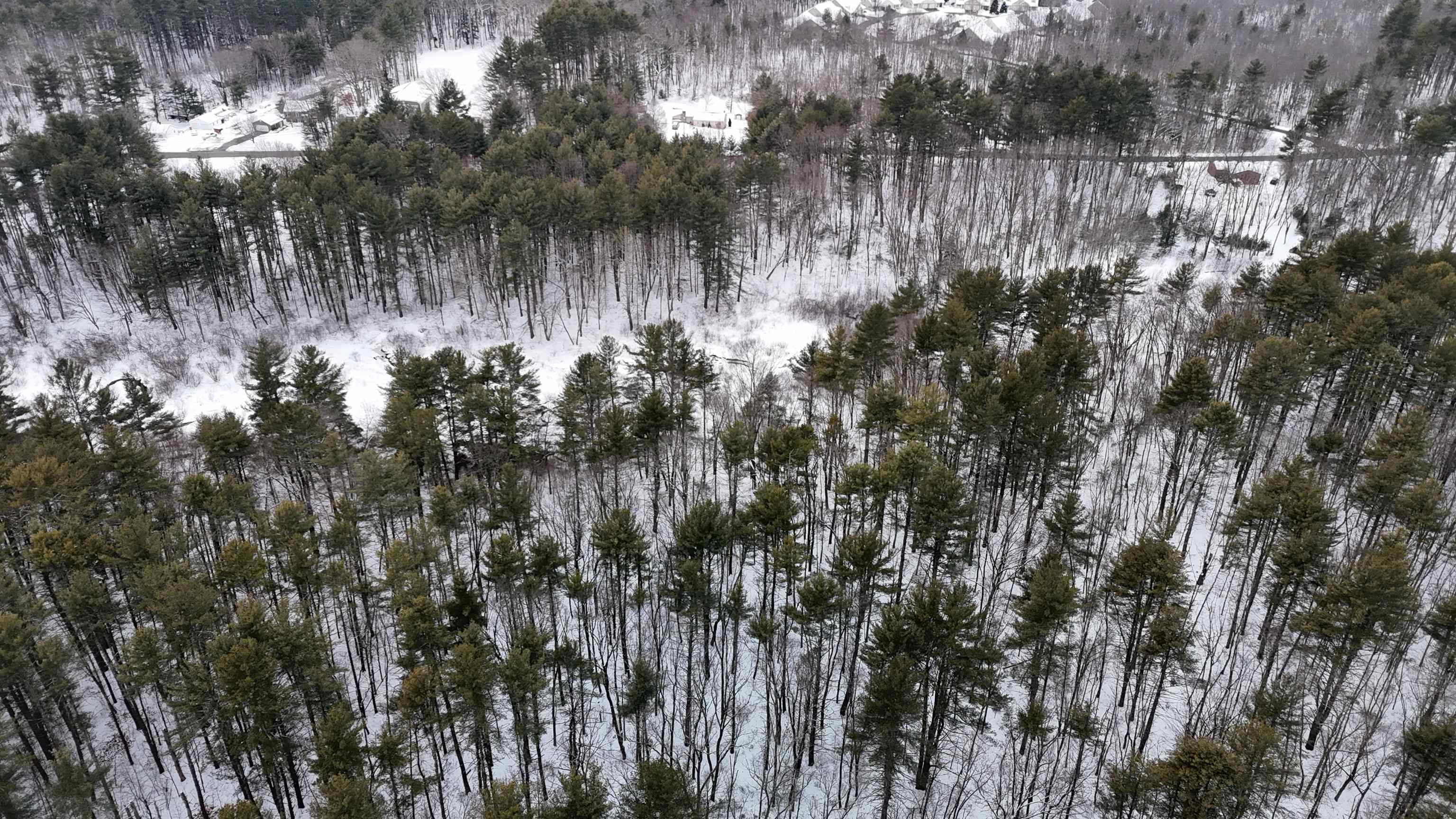 101 Page Rd, Litchfield, NH 03052