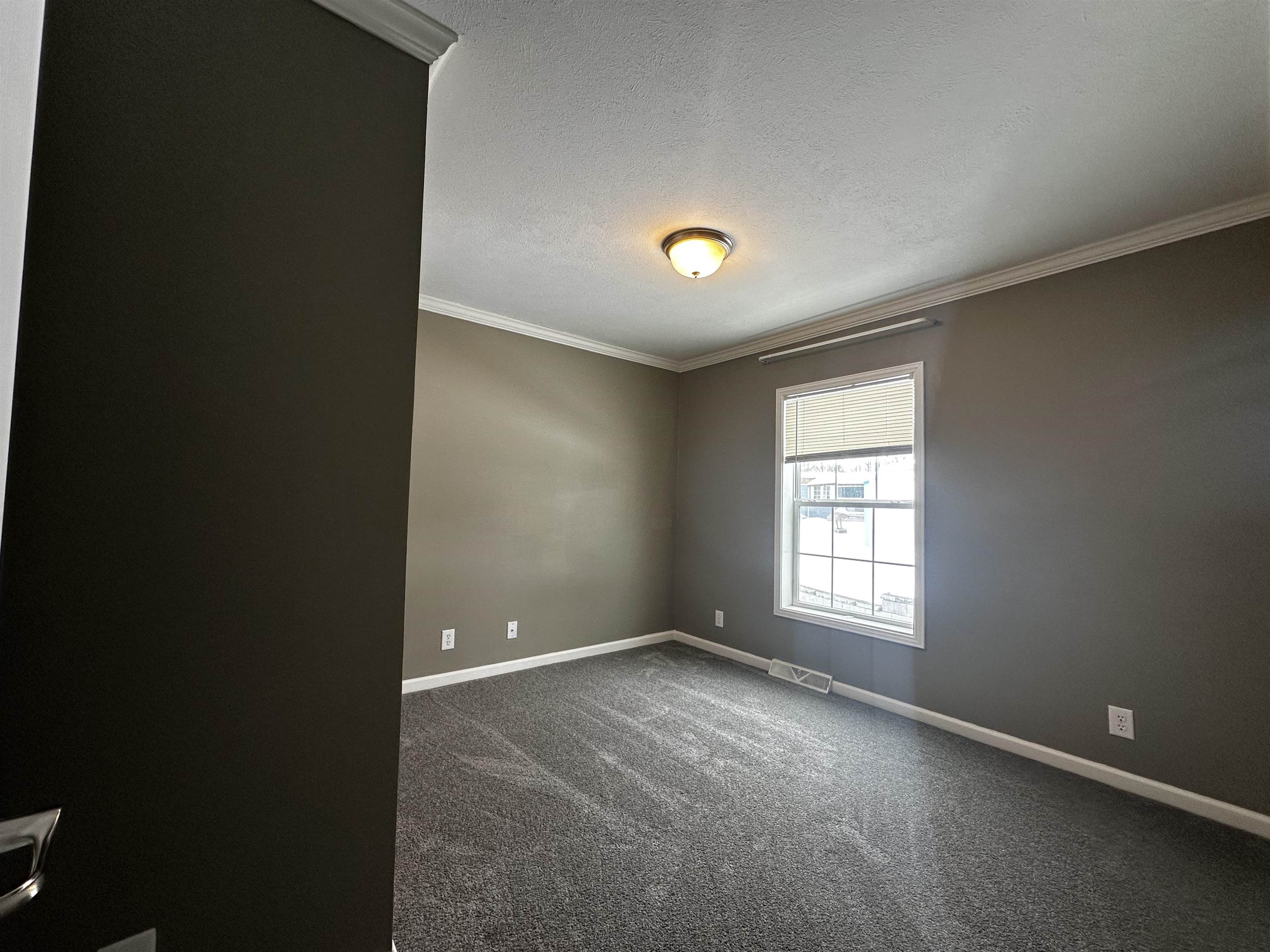 129 Scenic Dr, Jaffrey, NH 03452