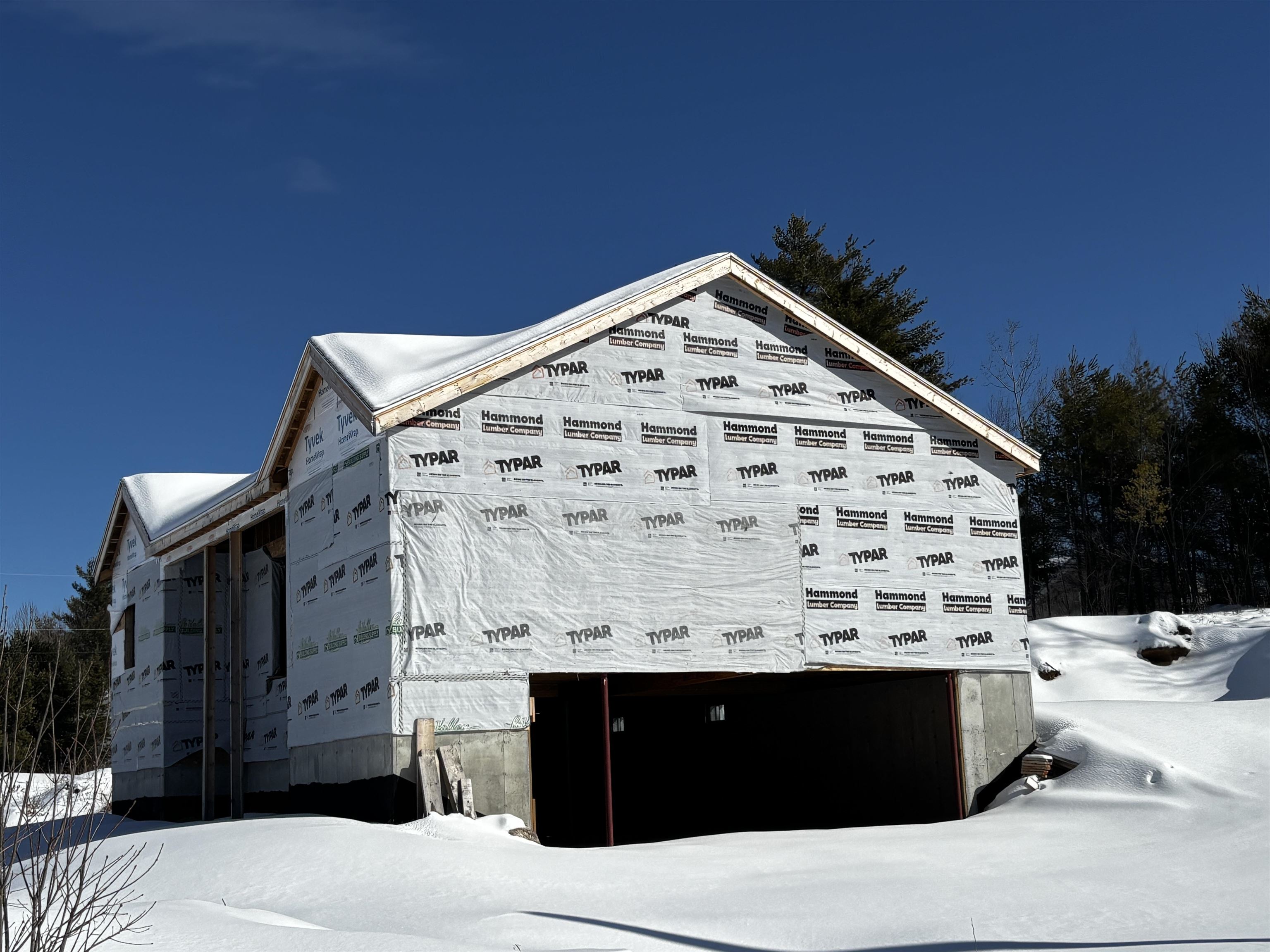 4 Hawthorne Rd, Ossipee, NH 03864