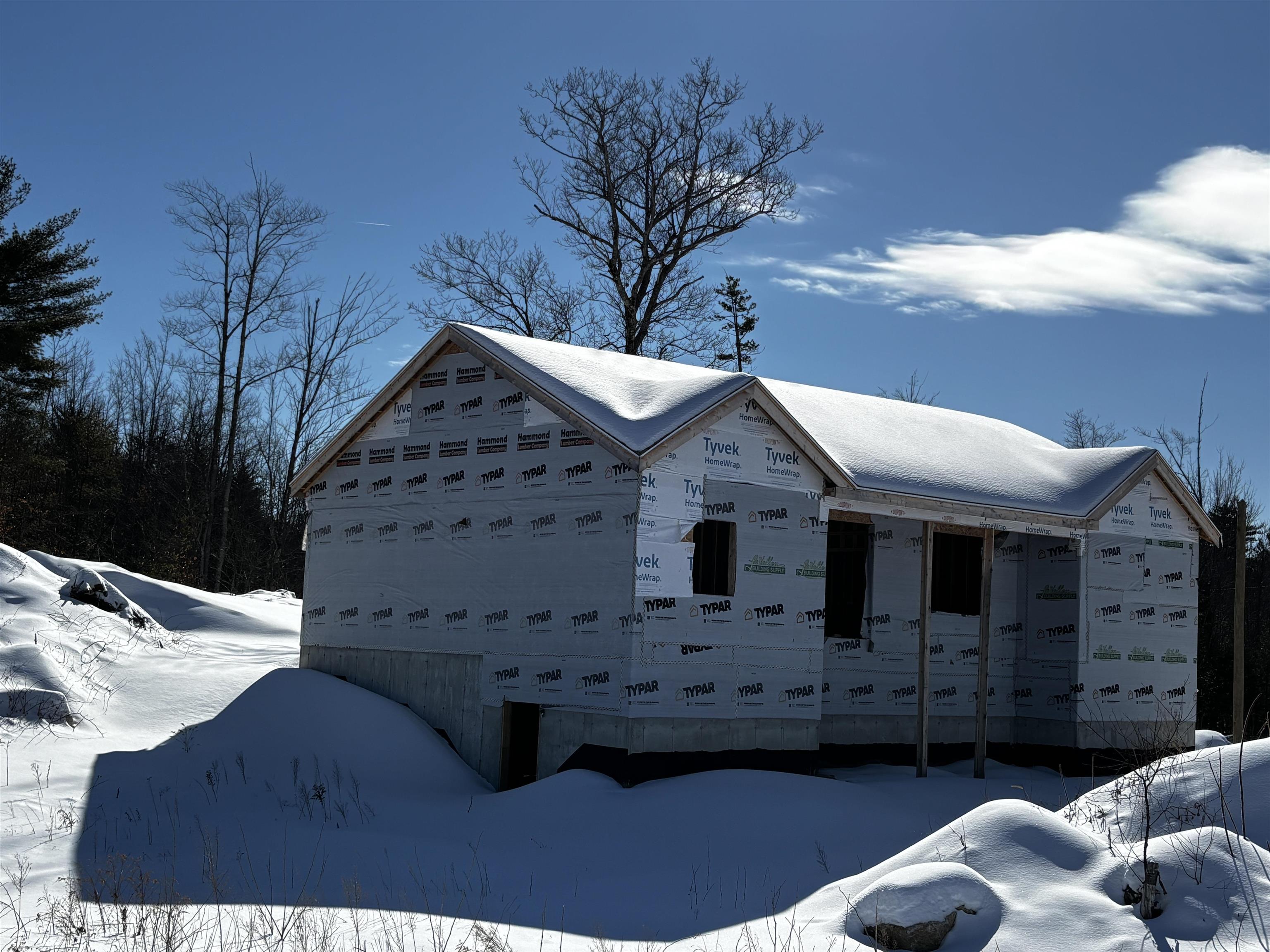 4 Hawthorne Rd, Ossipee, NH 03864