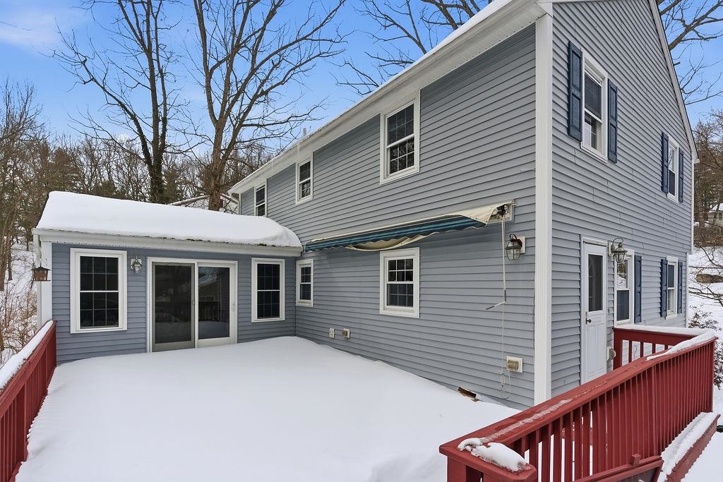 26 Old Coach Rd, Nashua, NH 03062-1642