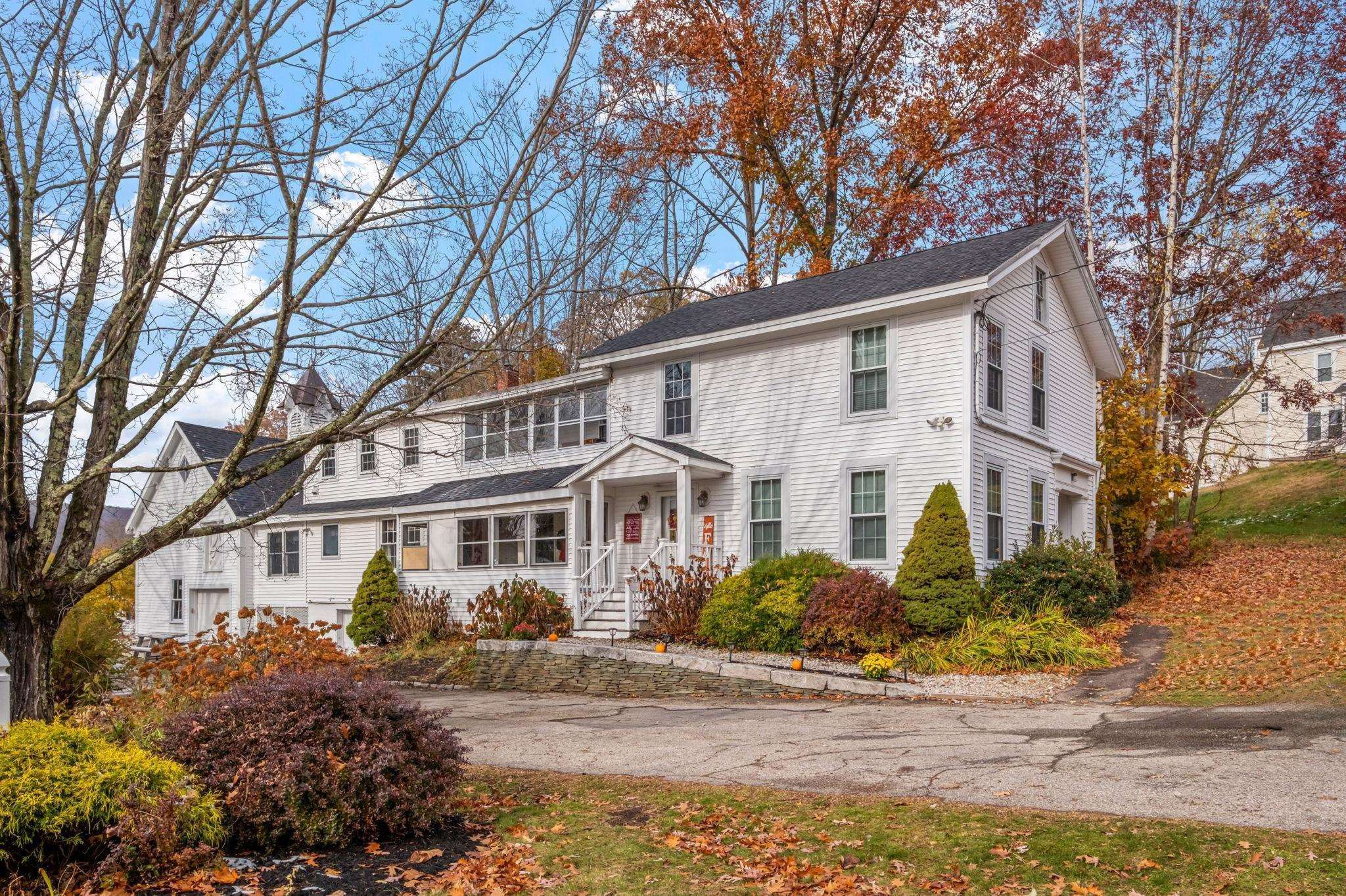 25 Old Wolfeboro Road — photo 1