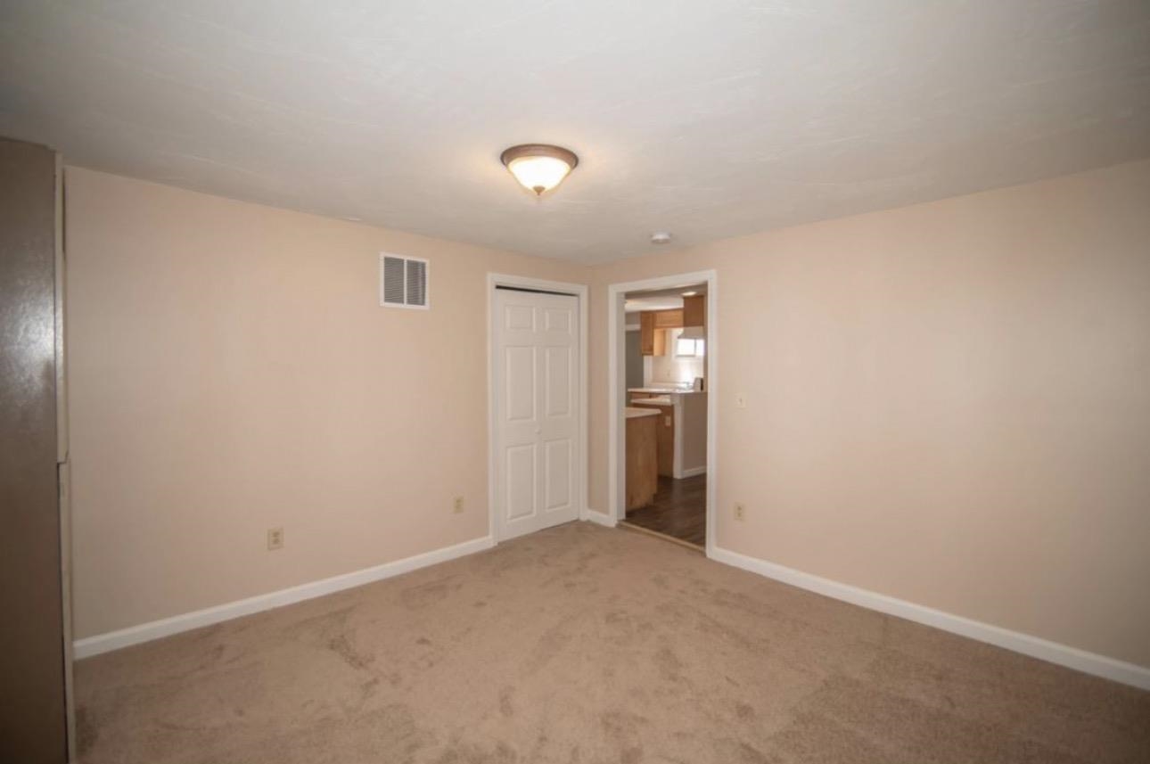 21 South St, Manchester, NH 03104