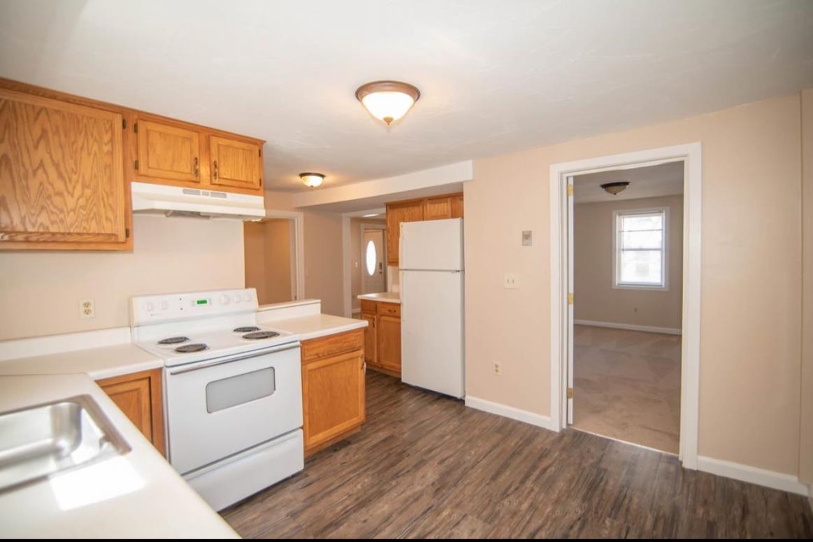 21 South St, Manchester, NH 03104