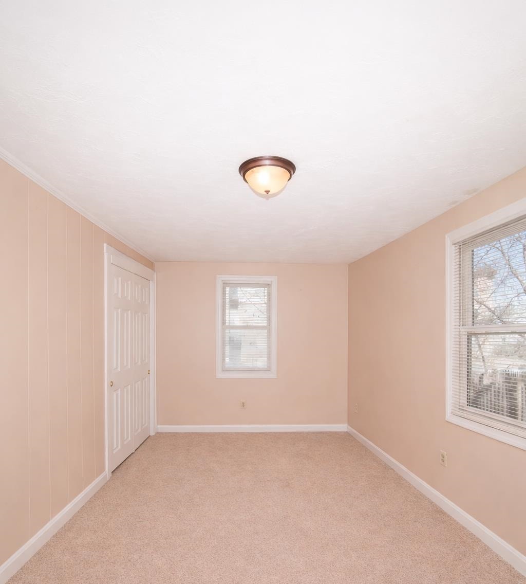 21 South St, Manchester, NH 03104