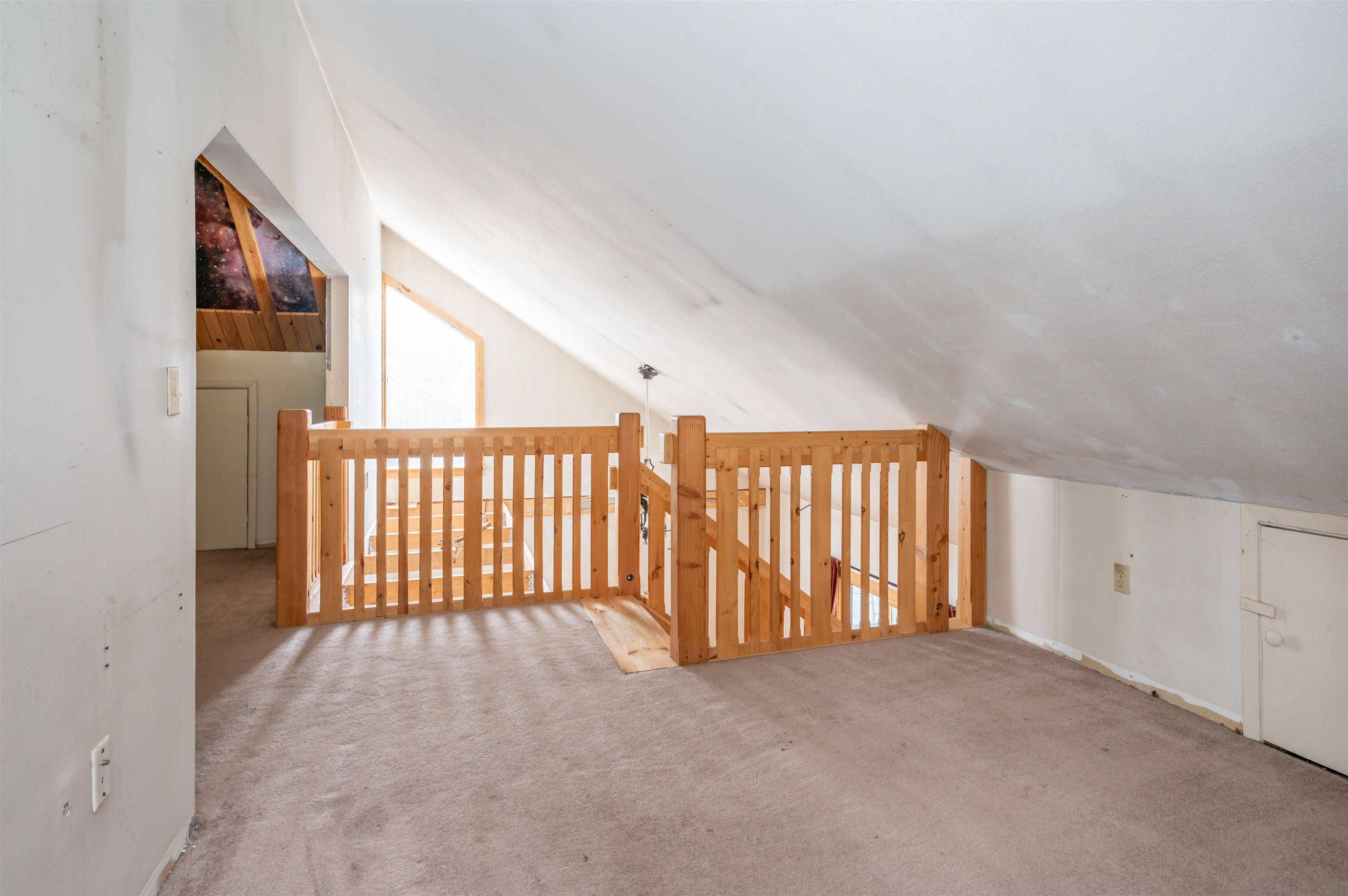 44 Coburn Woods Ave, Nashua, NH 03063