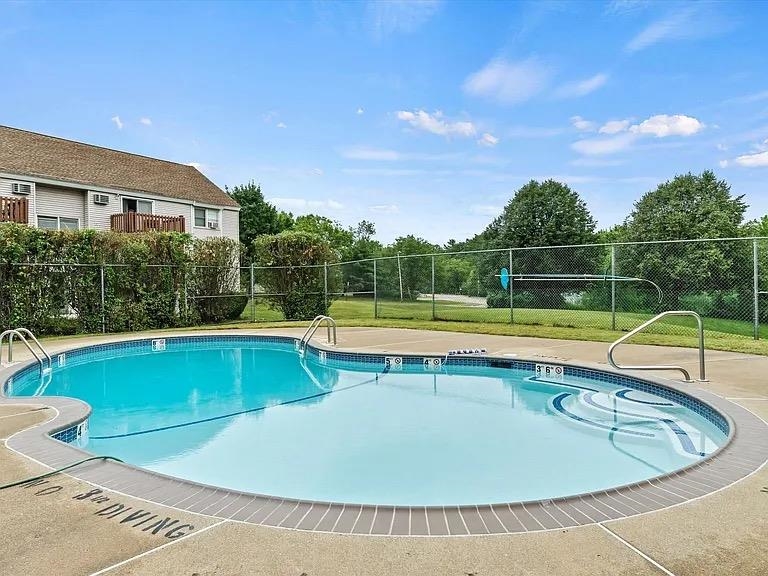 333 Circle Rd, Manchester, NH 03103