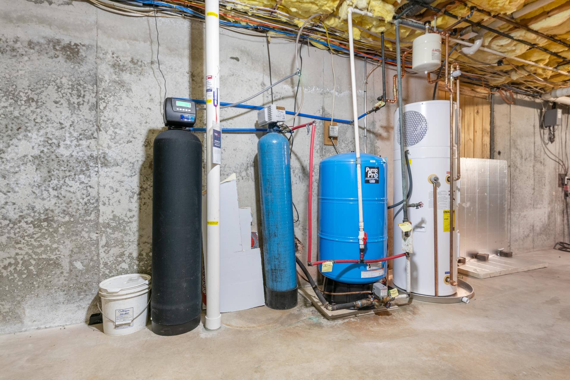 15 Martingale Rd, Amherst, NH 03031