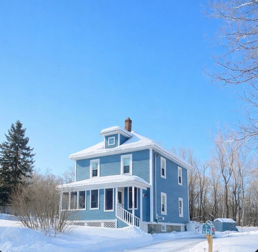106 Pershing Ave, Berlin, NH 03570