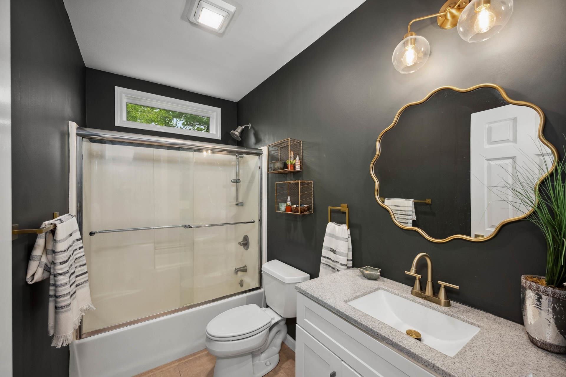 30 Mill Stone Ter, Bedford, NH 03110