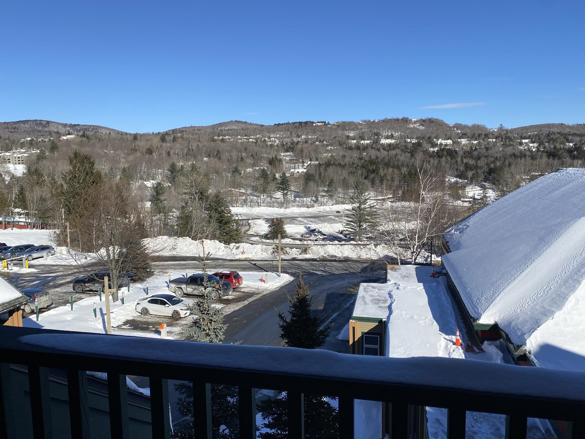 another view room 320