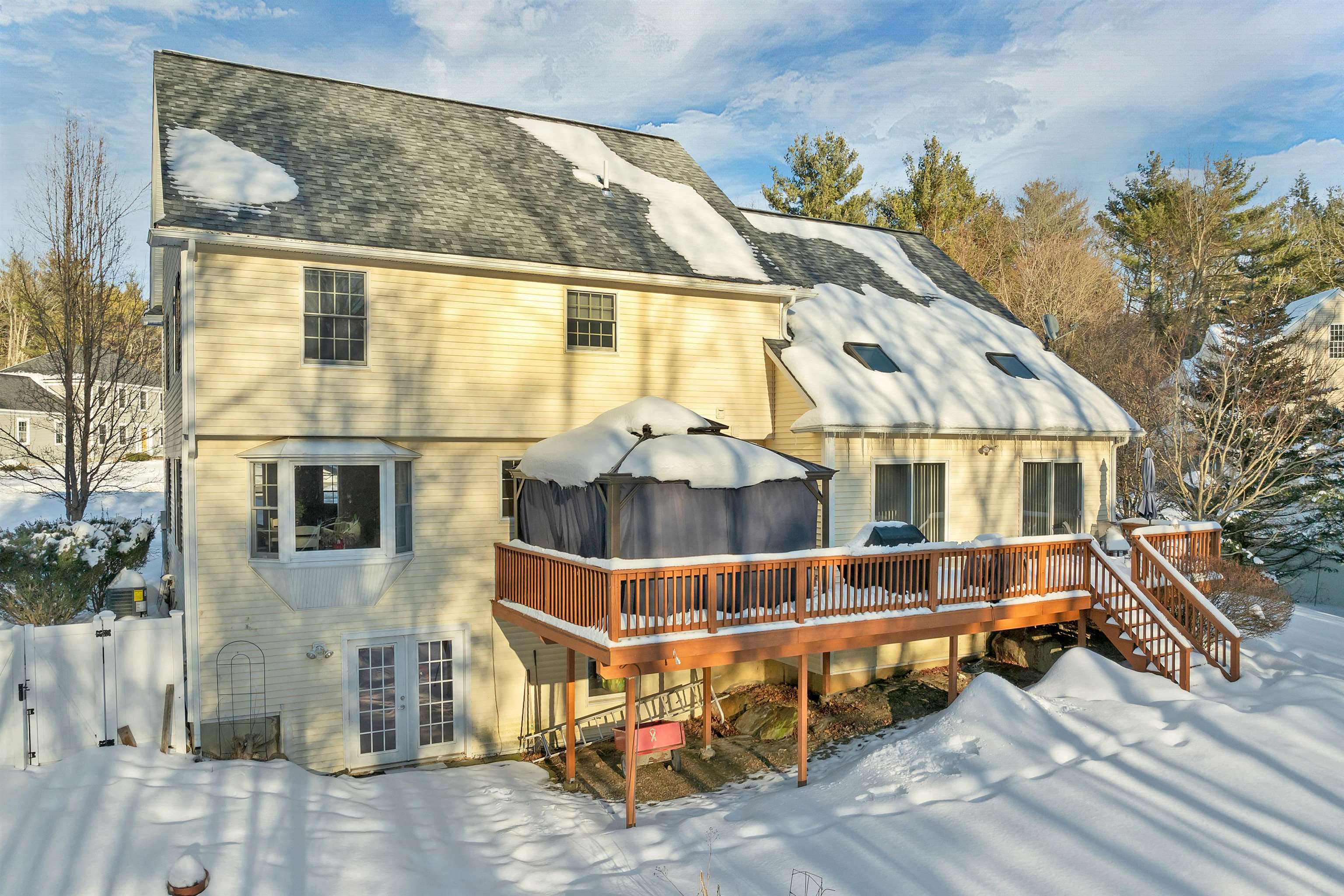 19 Alder Creek Ln, Rochester, NH 03868