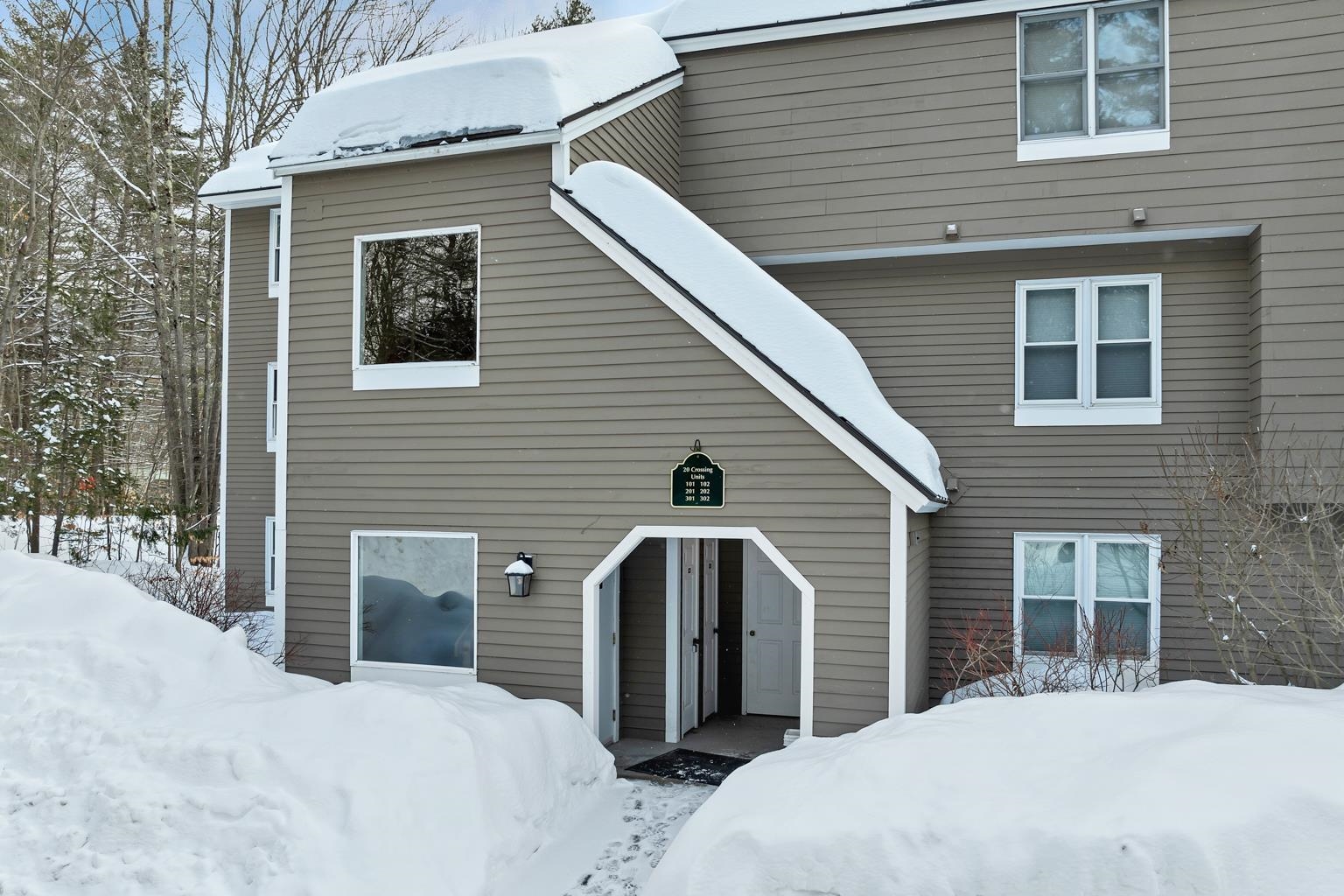 20 Crossing Dr #301, Woodstock, NH 03262