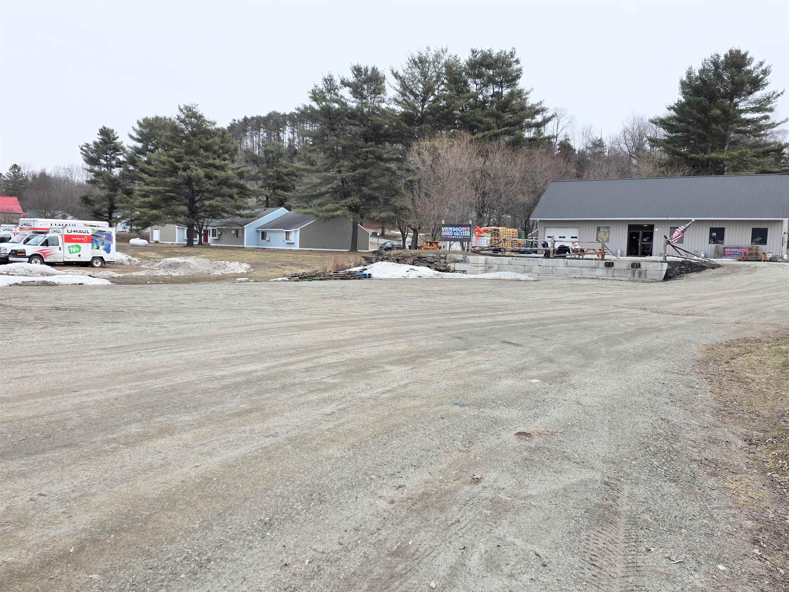 Lot Only / 216  Broad St