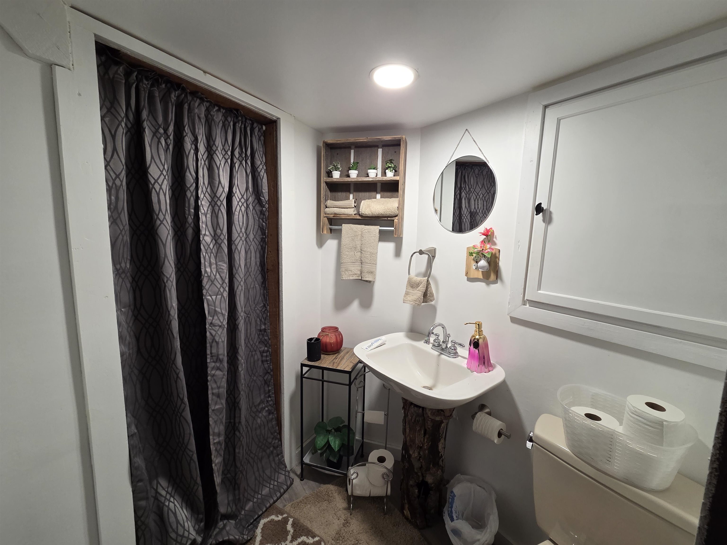 13 Kilton Rd, Canaan, NH 03741