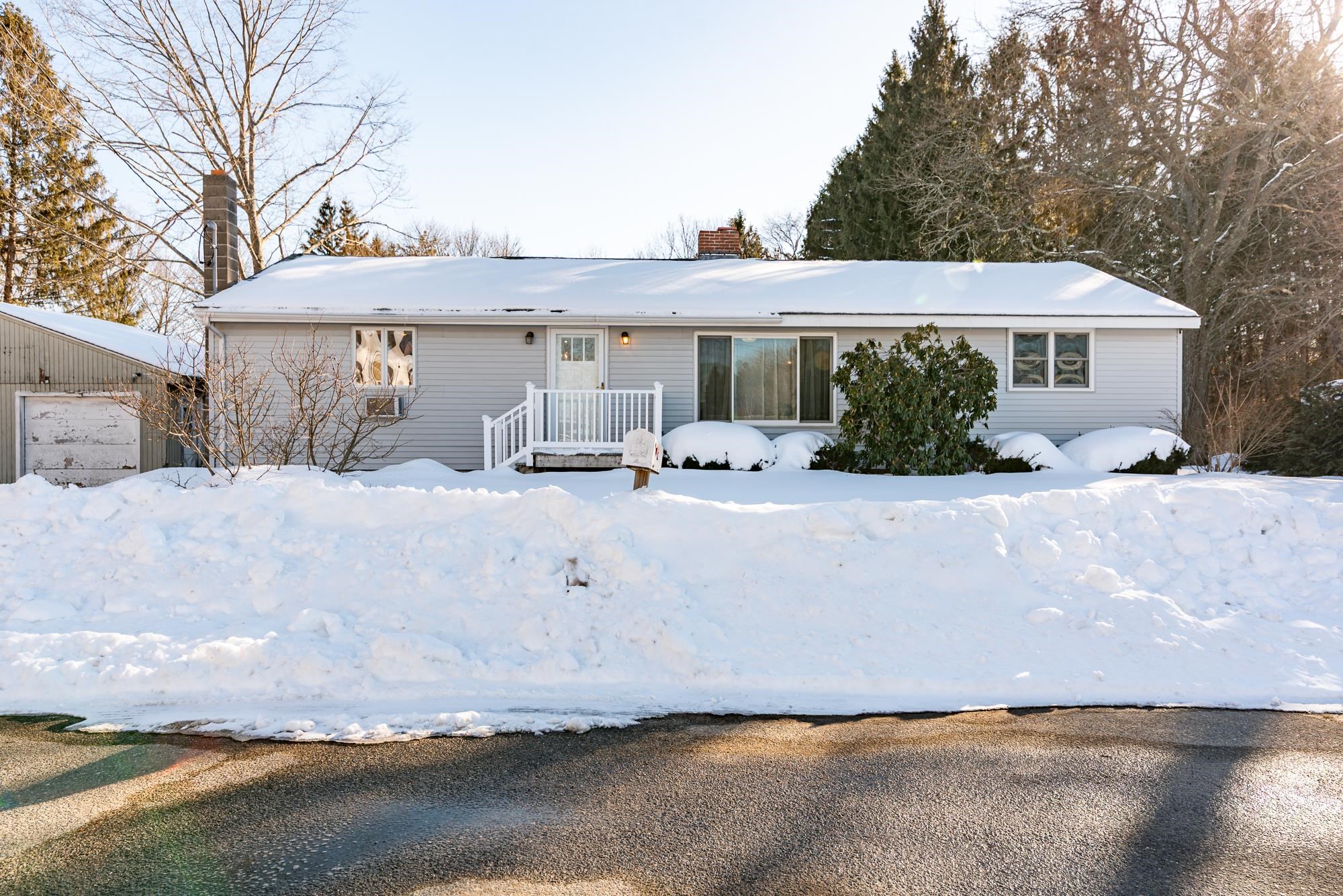 11 Lamson Ln, Hampton, NH 03842