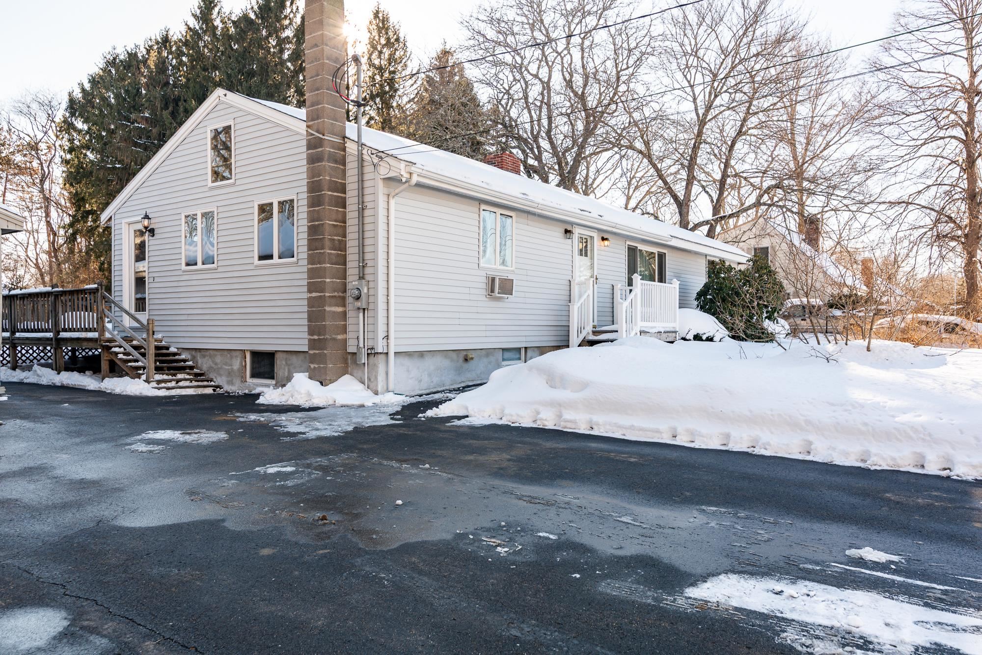 11 Lamson Ln, Hampton, NH 03842