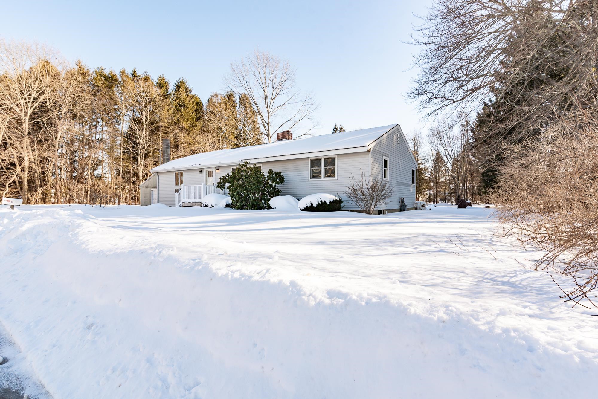11 Lamson Ln, Hampton, NH 03842