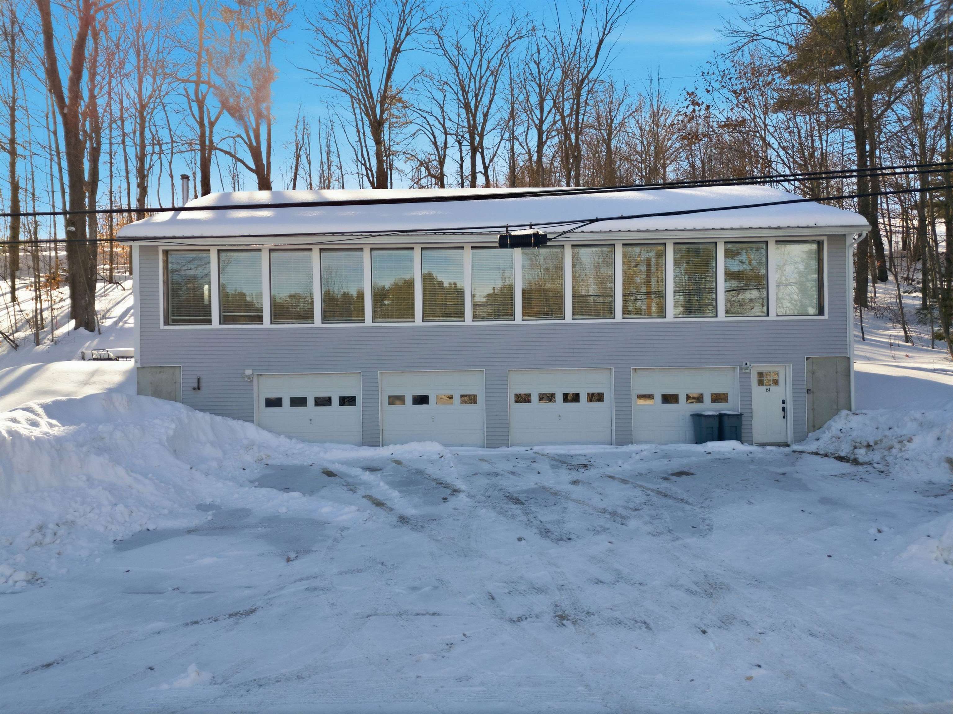 61 Crescent Dr, Barnstead, NH 03225