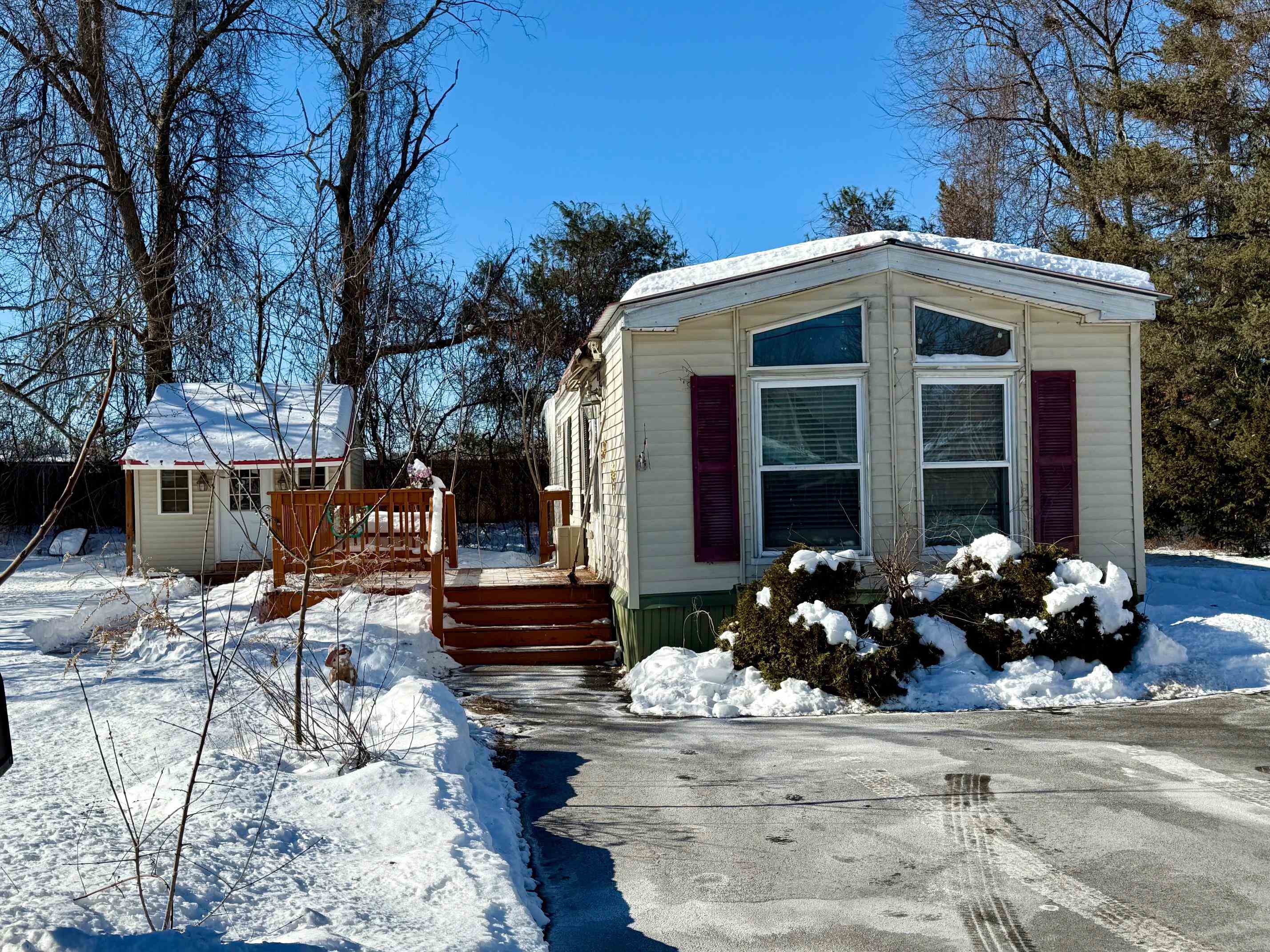 19 Grappone Dr, Concord, NH 03301