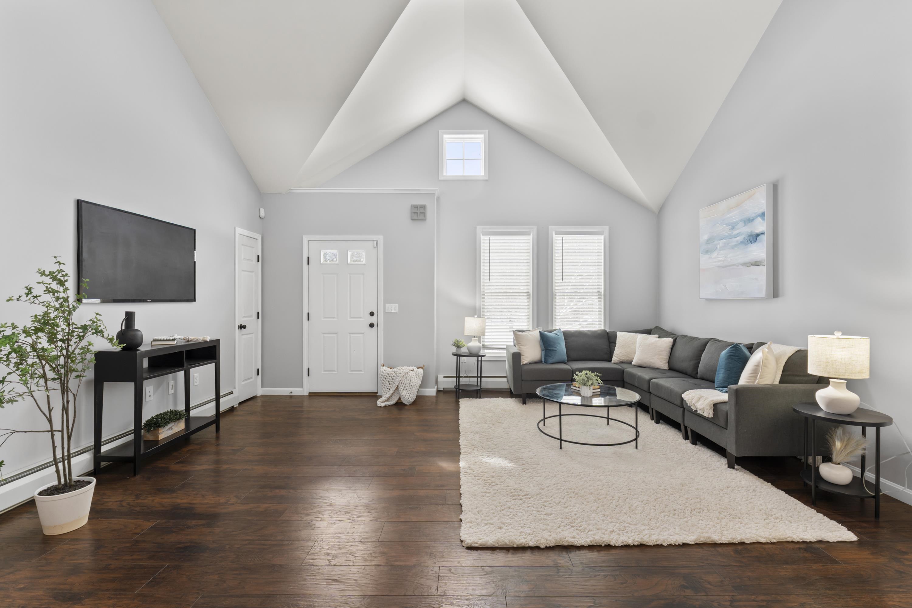 314 Old Dover Rd, Rochester, NH 03867