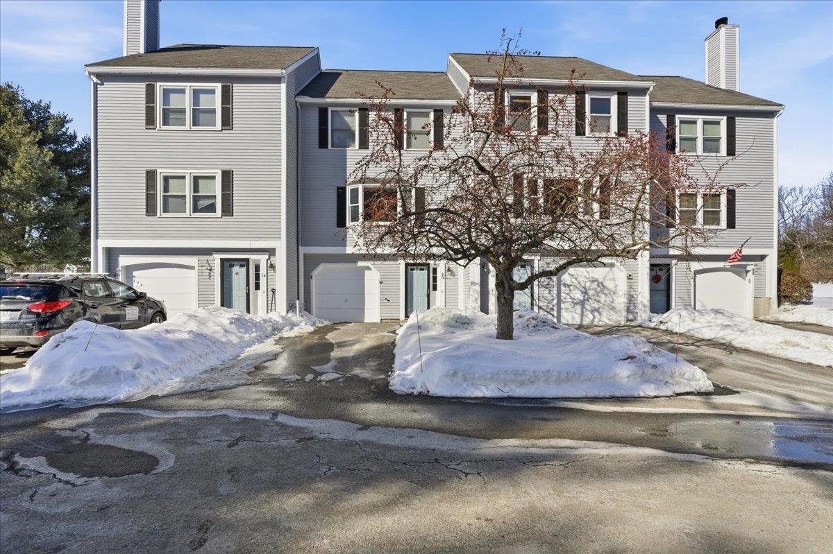 15 Shoal Creek Rd, Hudson, NH 03051