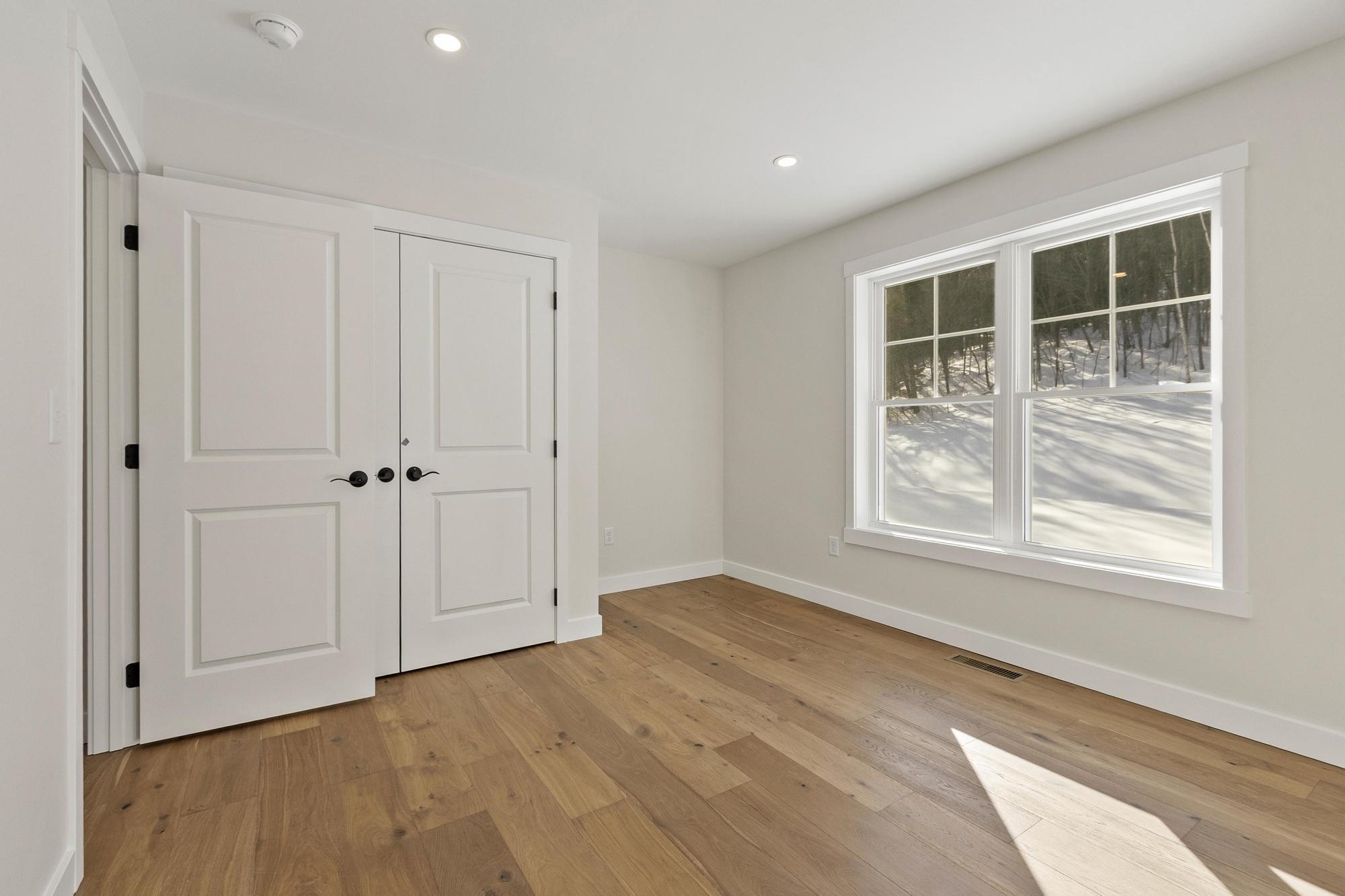 6 Cascade Dr, New Ipswich, NH 03071